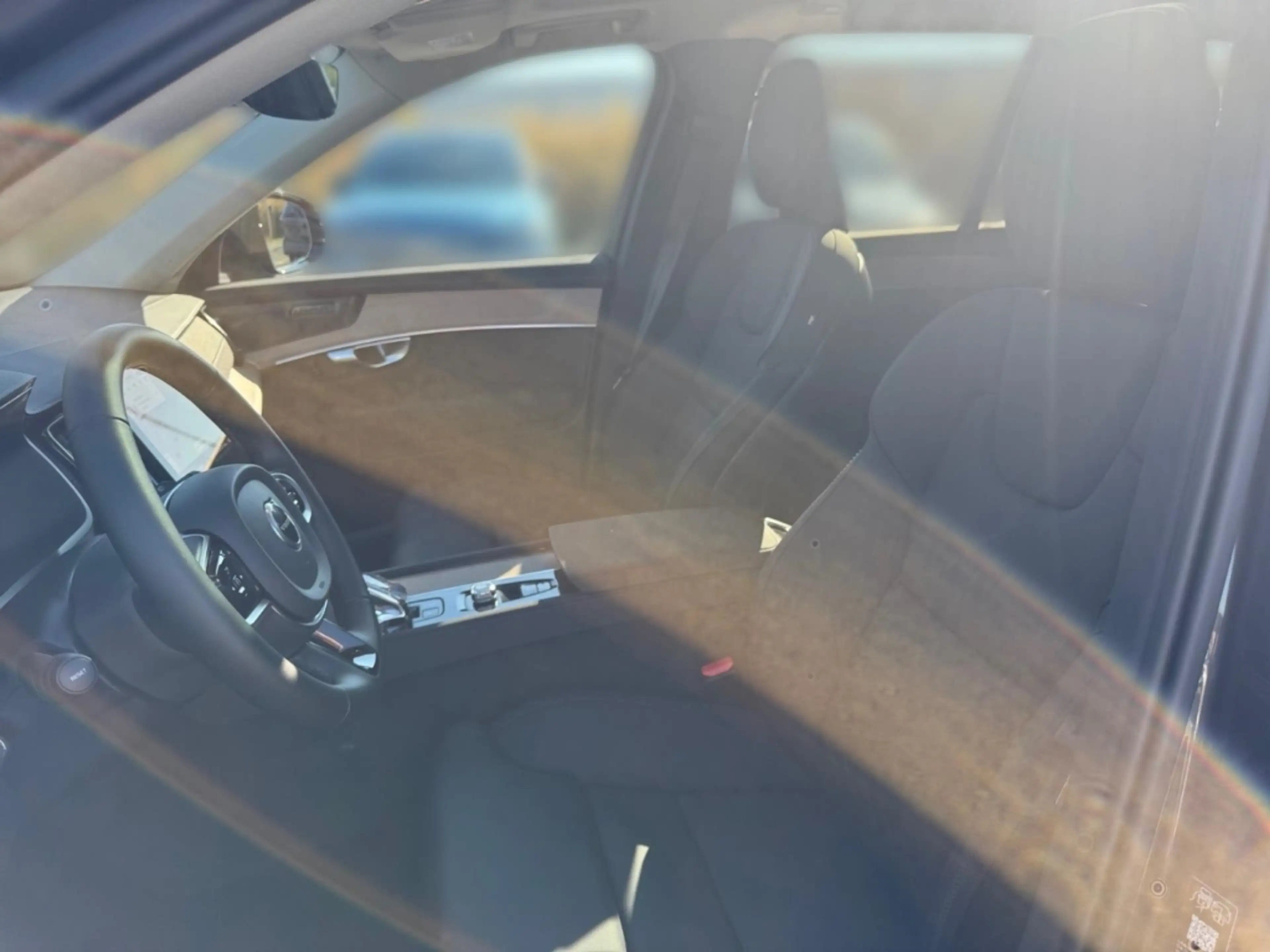 Volvo XC90 T8 Plus Dark Plug-In Hybrid AWD 7-Sitzer HUD Stand — photo 12