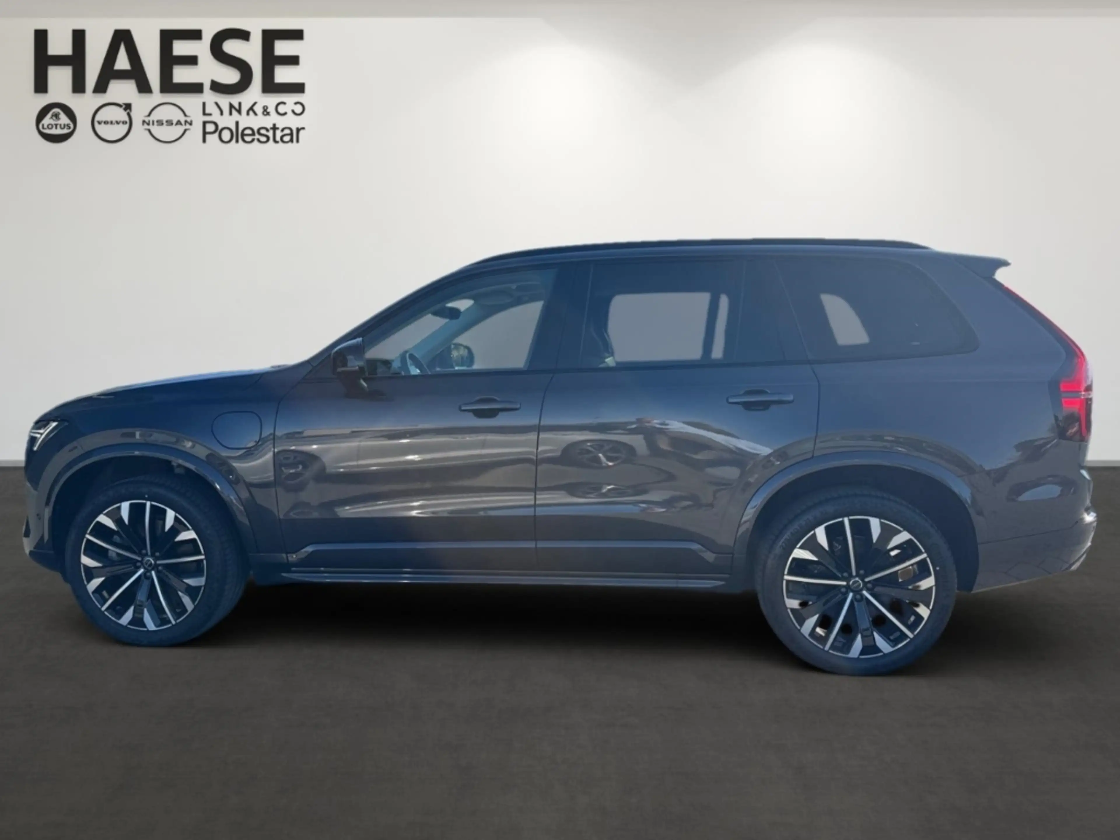 Volvo XC90 T8 Plus Dark Plug-In Hybrid AWD 7-Sitzer HUD Stand — photo 8