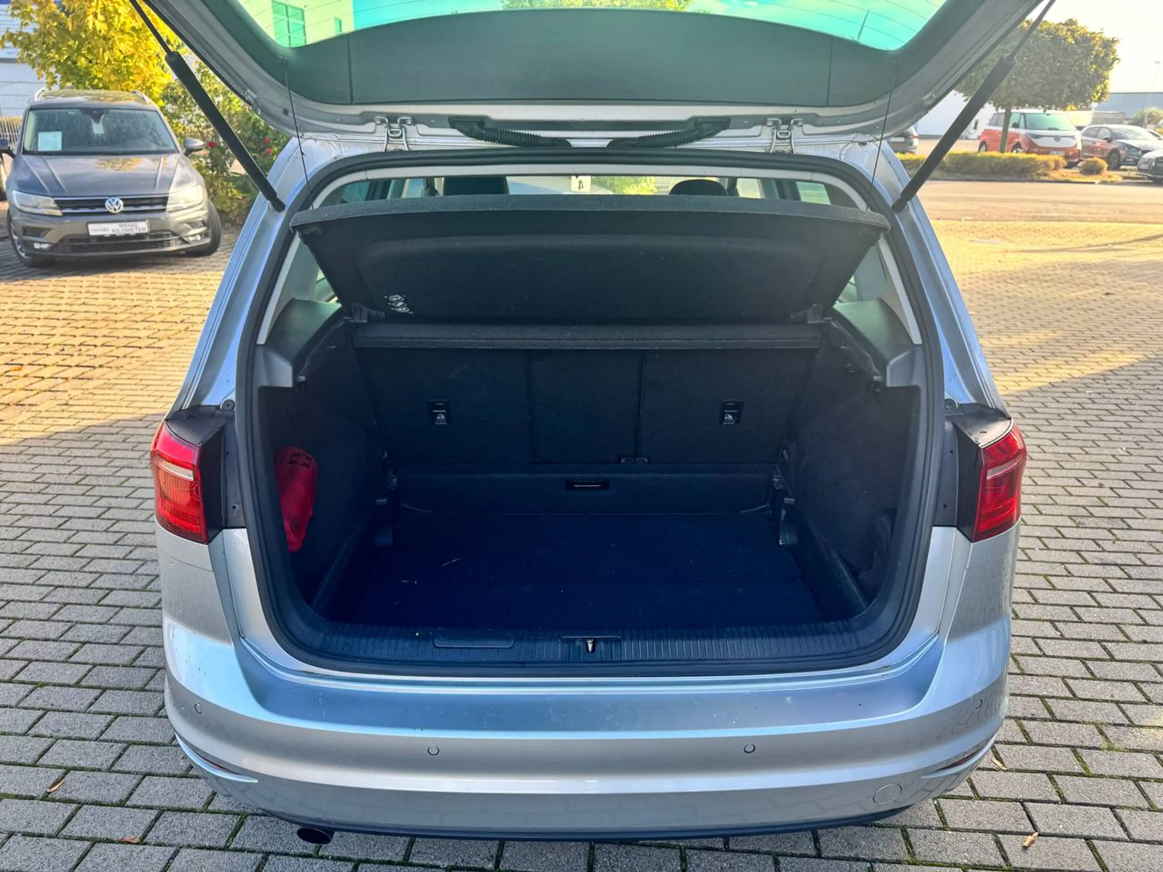 Volkswagen Golf VII Sportsvan 1.6 TDI  Allstar — photo 10