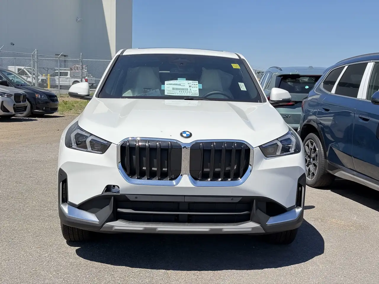 BMW X1 снимка BMW X1