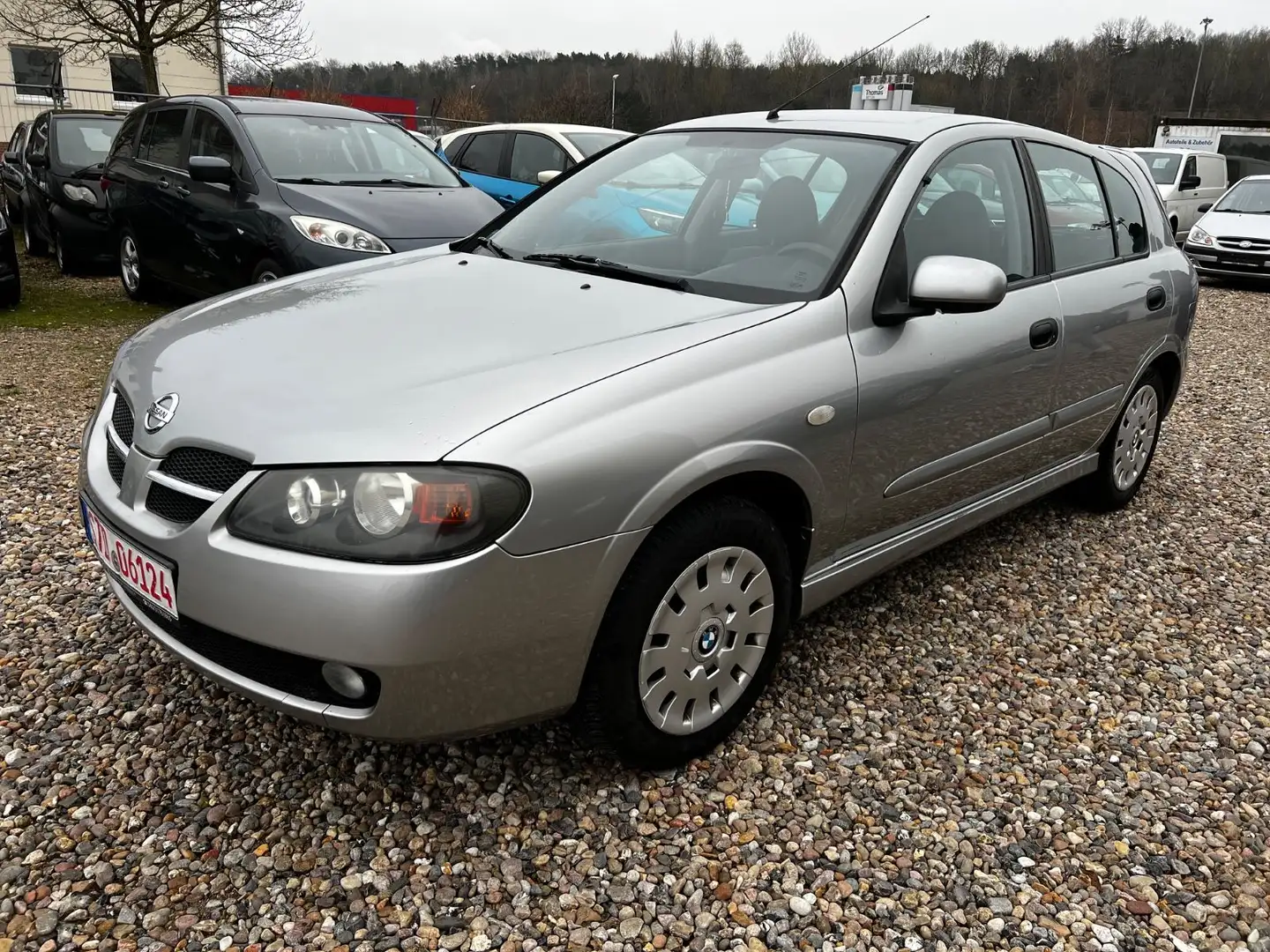 Nissan Almera Visia 1,5*Klima*AHK*Allwetter* Argent - 1