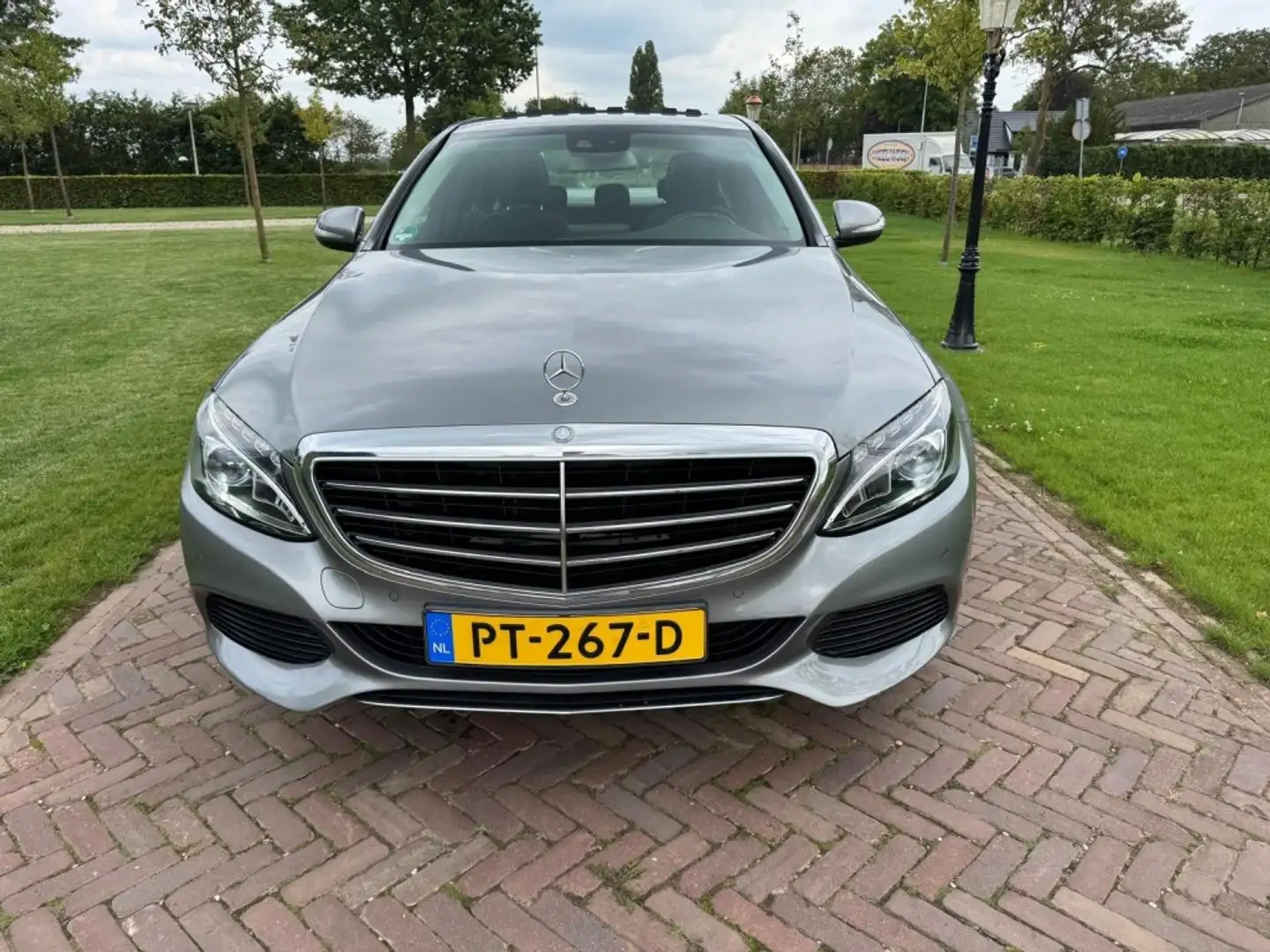 Mercedes-Benz C 180 Automaat 1e eigenaar, zeer goed onderhouden Grijs - 2