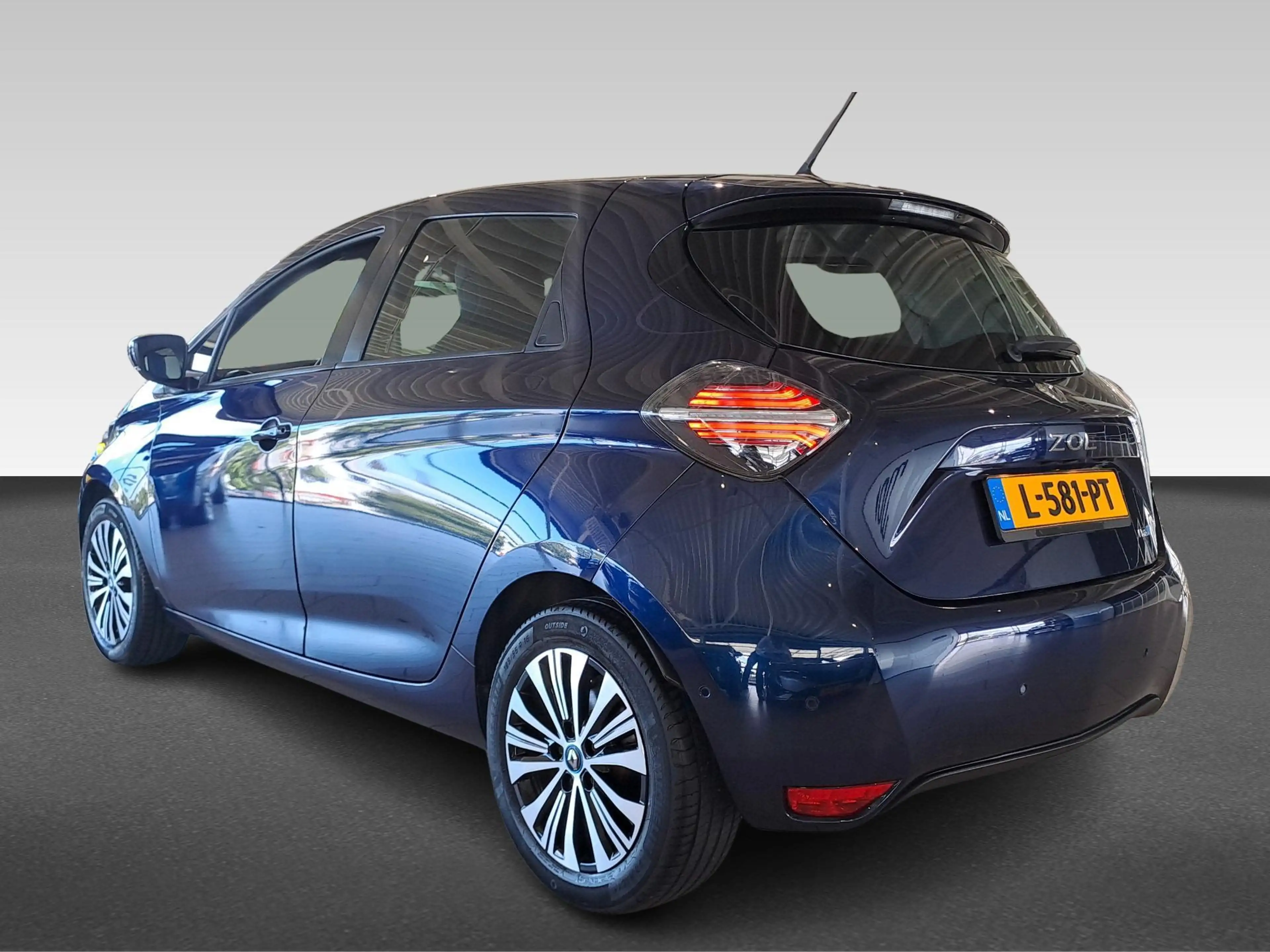 Renault ZOE R135 Serie Limitee Riviera 52 kWh|Koopaccu|Leren b — photo 3