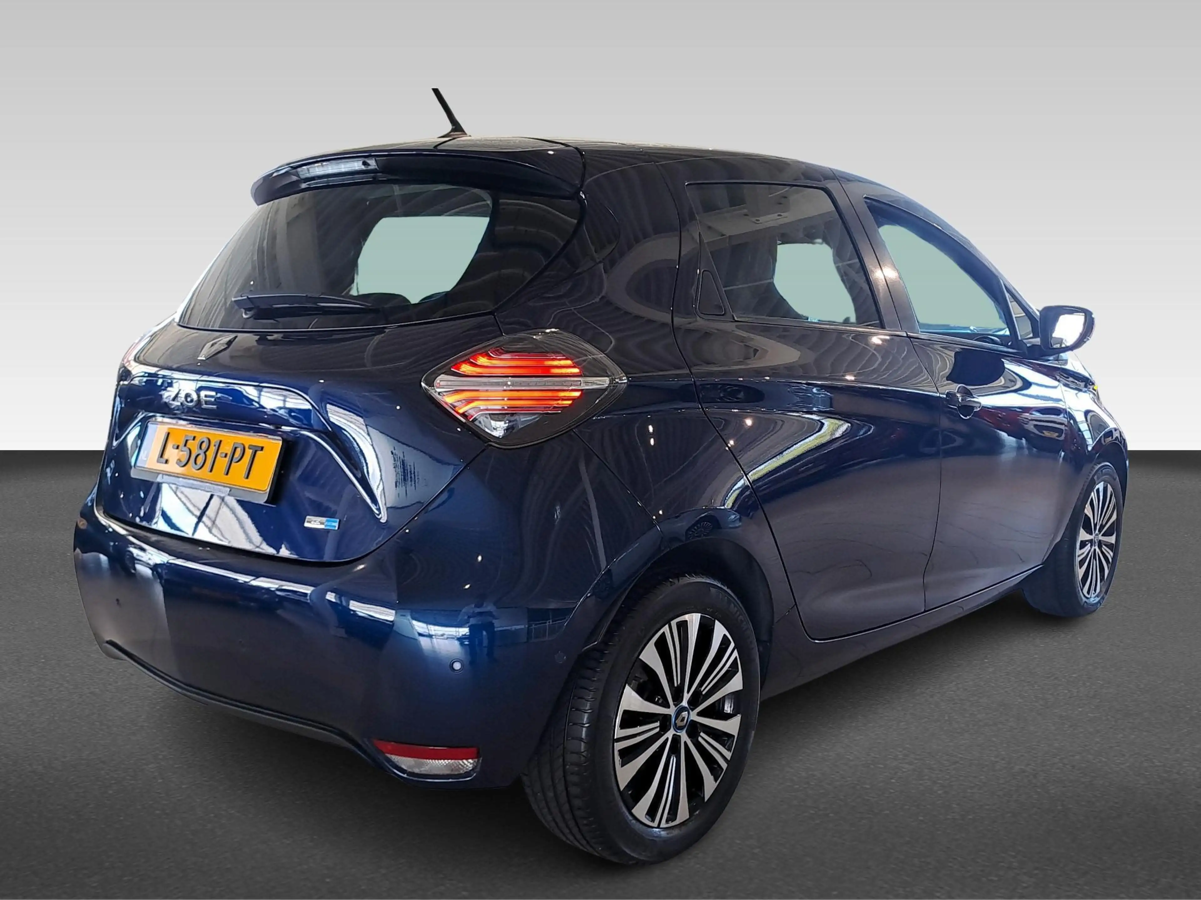 Renault ZOE R135 Serie Limitee Riviera 52 kWh|Koopaccu|Leren b — photo 9