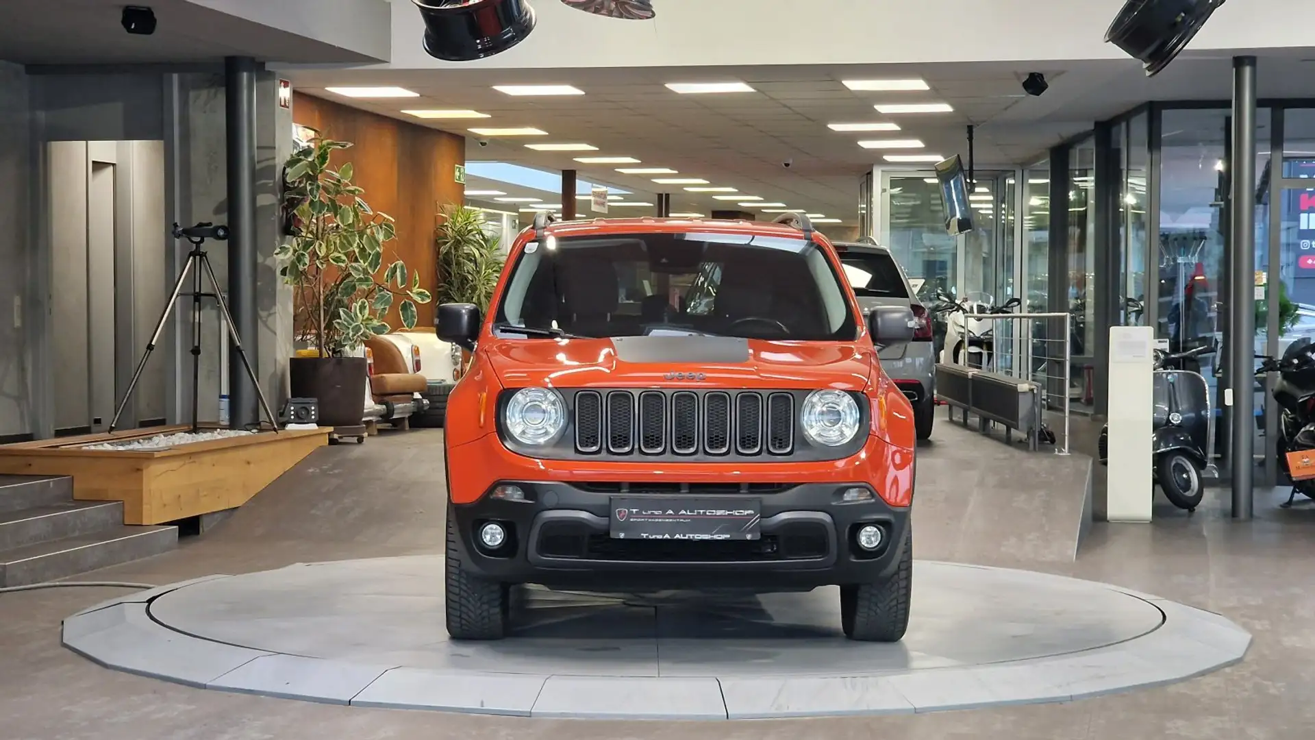 Jeep Renegade 4x4 Aut. *Lenkradheizung*Navi*17Zoll* Orange - 2