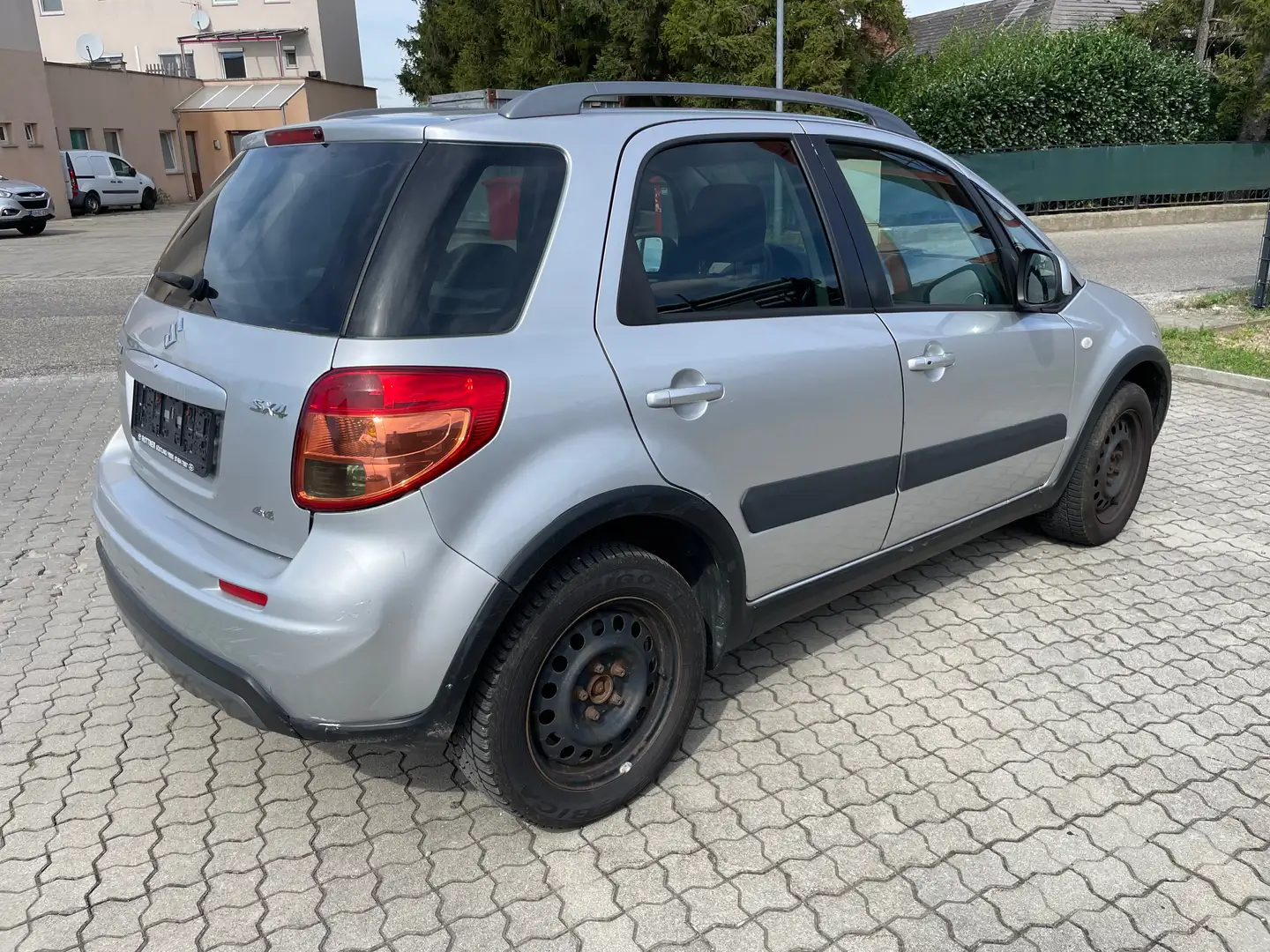 Suzuki SX4 SX4 1,6 GLX 4WD Shine GLX Shine Silber - 2