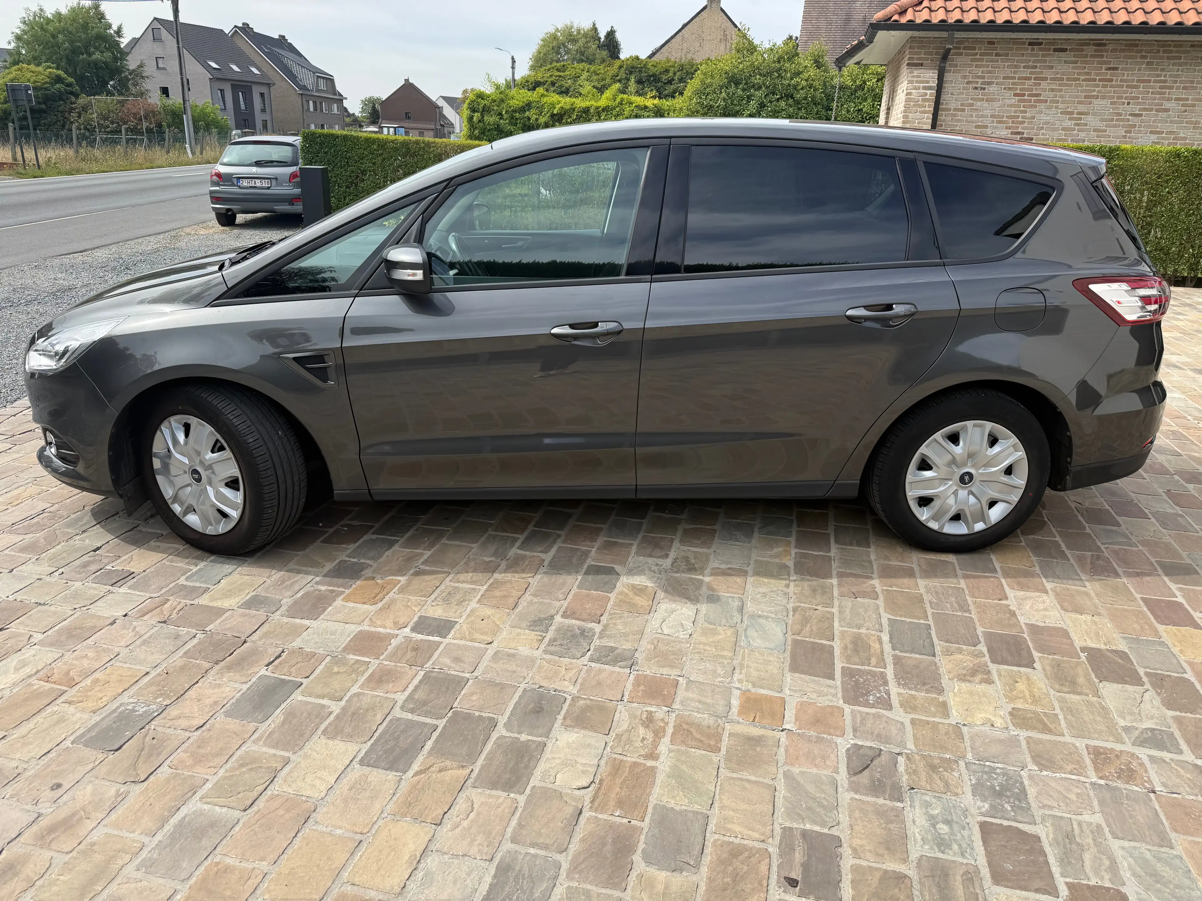 Ford S-Max S-Max 1.5 EcoBoost Titanium — photo 2