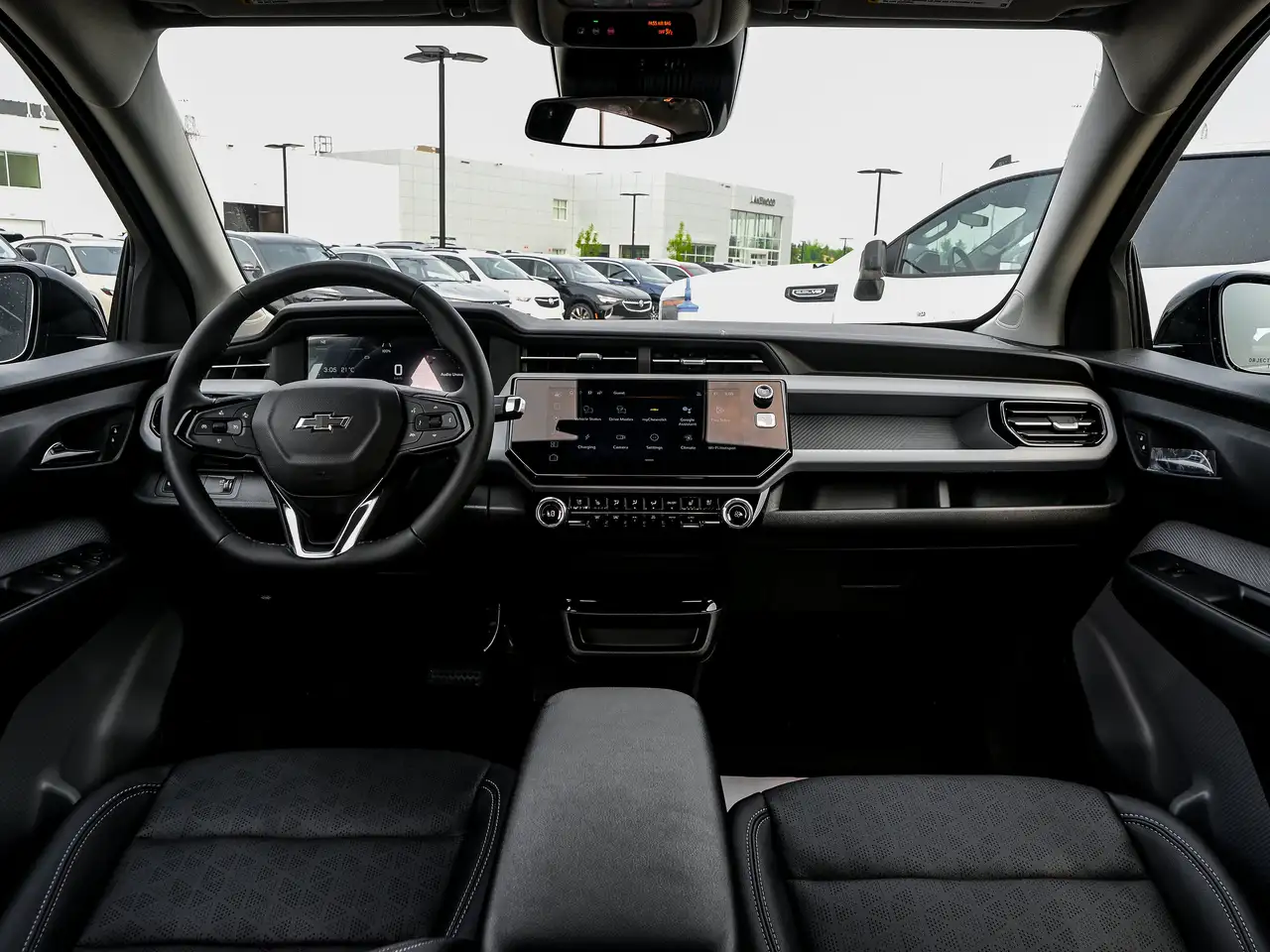 Chevrolet Bolt photo Chevrolet Bolt