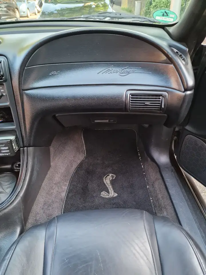 Ford Mustang Cobra mystic, foto 3