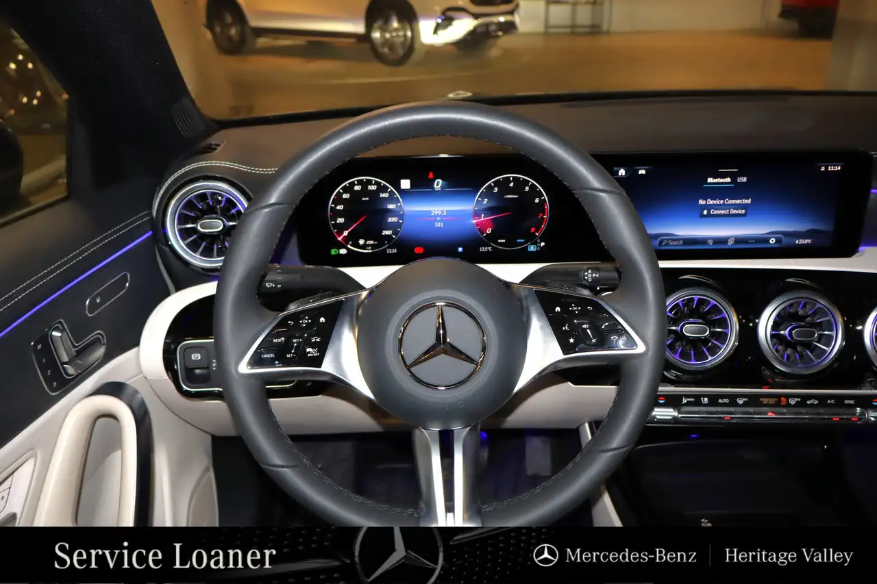 Mercedes-Benz CLA снимка Mercedes-Benz CLA