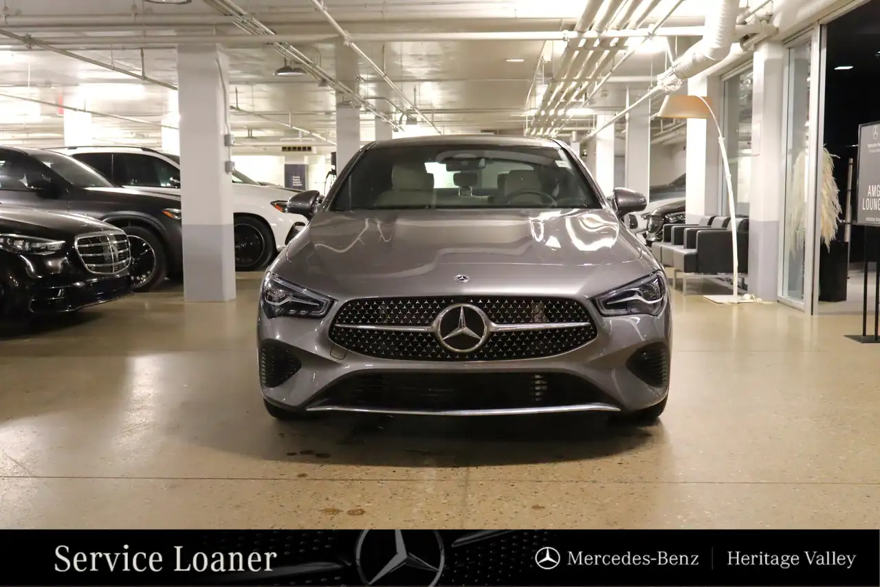 Mercedes-Benz CLA снимка Mercedes-Benz CLA