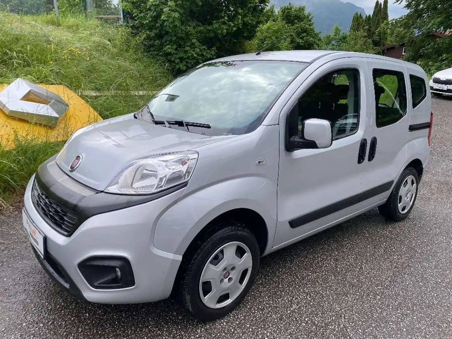 Fiat Qubo Qubo 1.4 77Cv EURO 6 Unico Proprietario Argintiu - 1