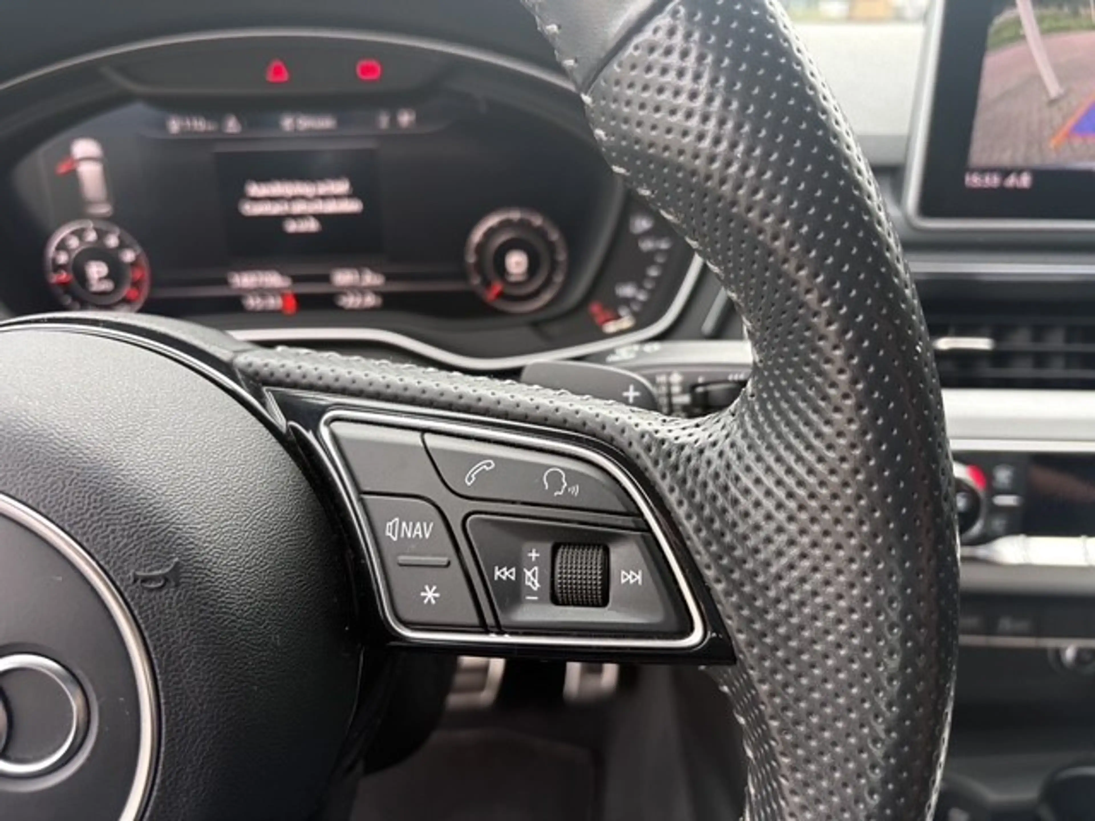 Audi A4 Avant 1.4 TFSI Sport S line black edition | Navi | — photo 15