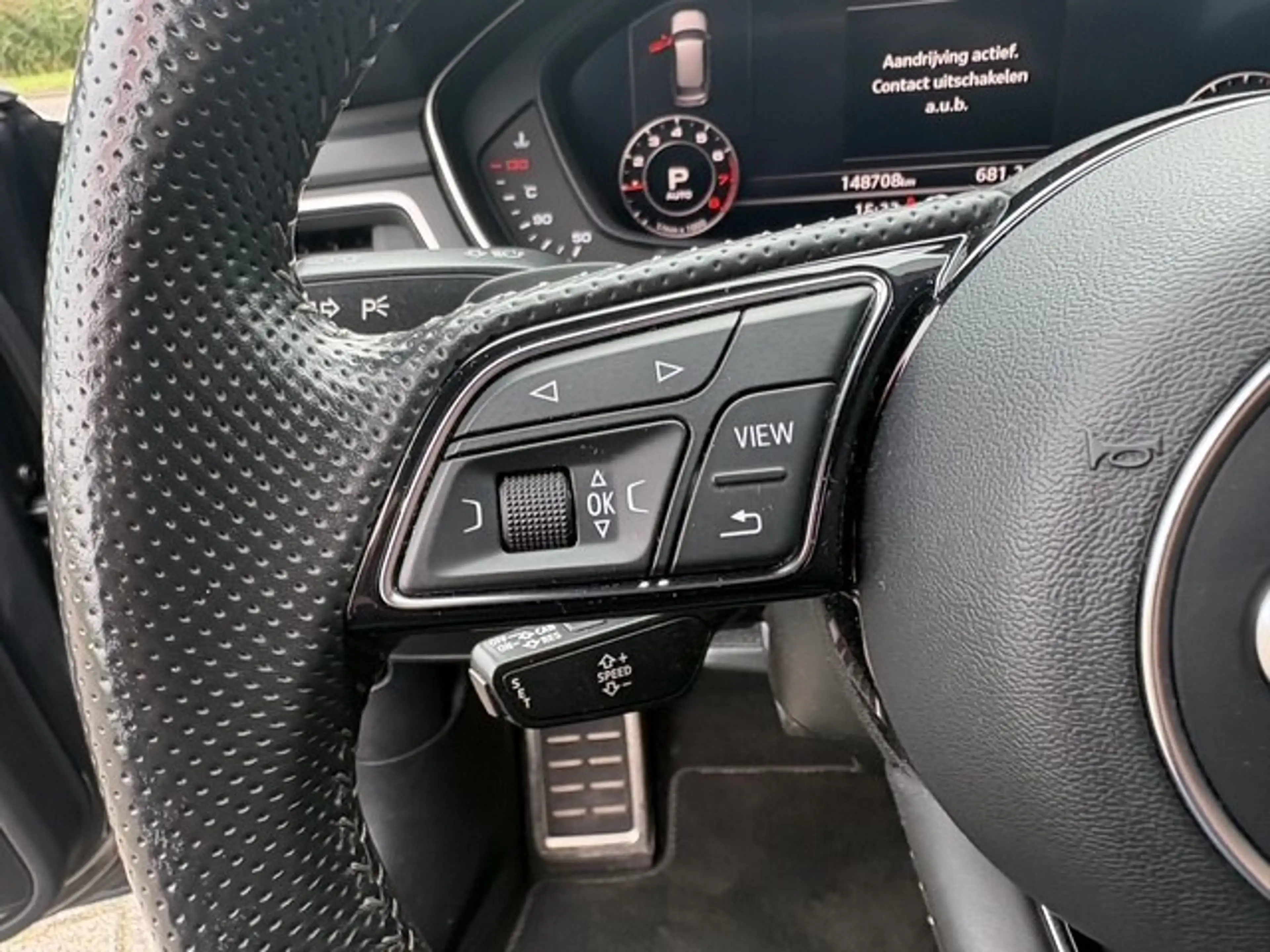 Audi A4 Avant 1.4 TFSI Sport S line black edition | Navi | — photo 17