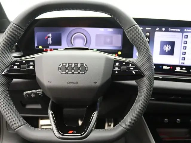 Audi A6 view 14