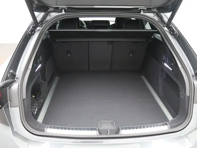 Audi A6 view 8
