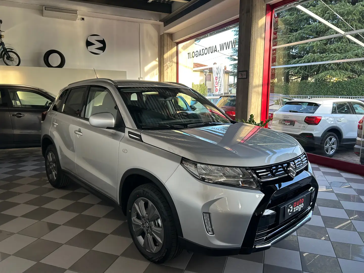 Suzuki Vitara 1.4 COOL+ 4WD ALLGRIP 110CV AUTOMATICA Argent - 2