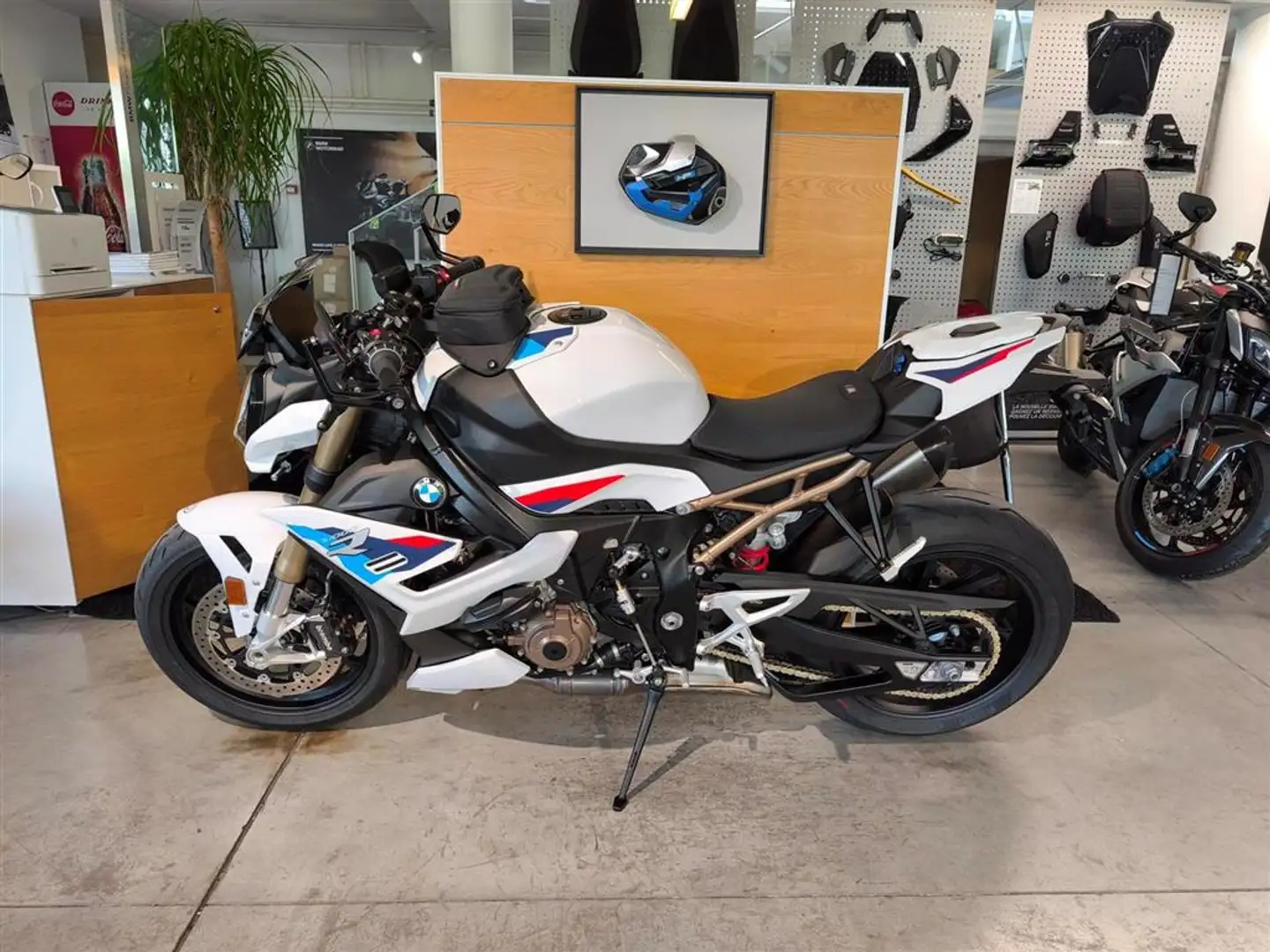 BMW S 1000 R 0 - 1