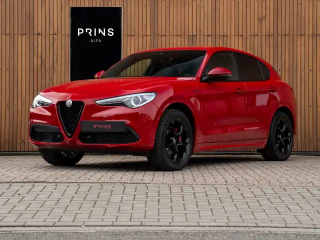 Alfa Romeo Stelvio 2.0T AWD Veloce 320pk | Harman/Kardon | Adapt. cru