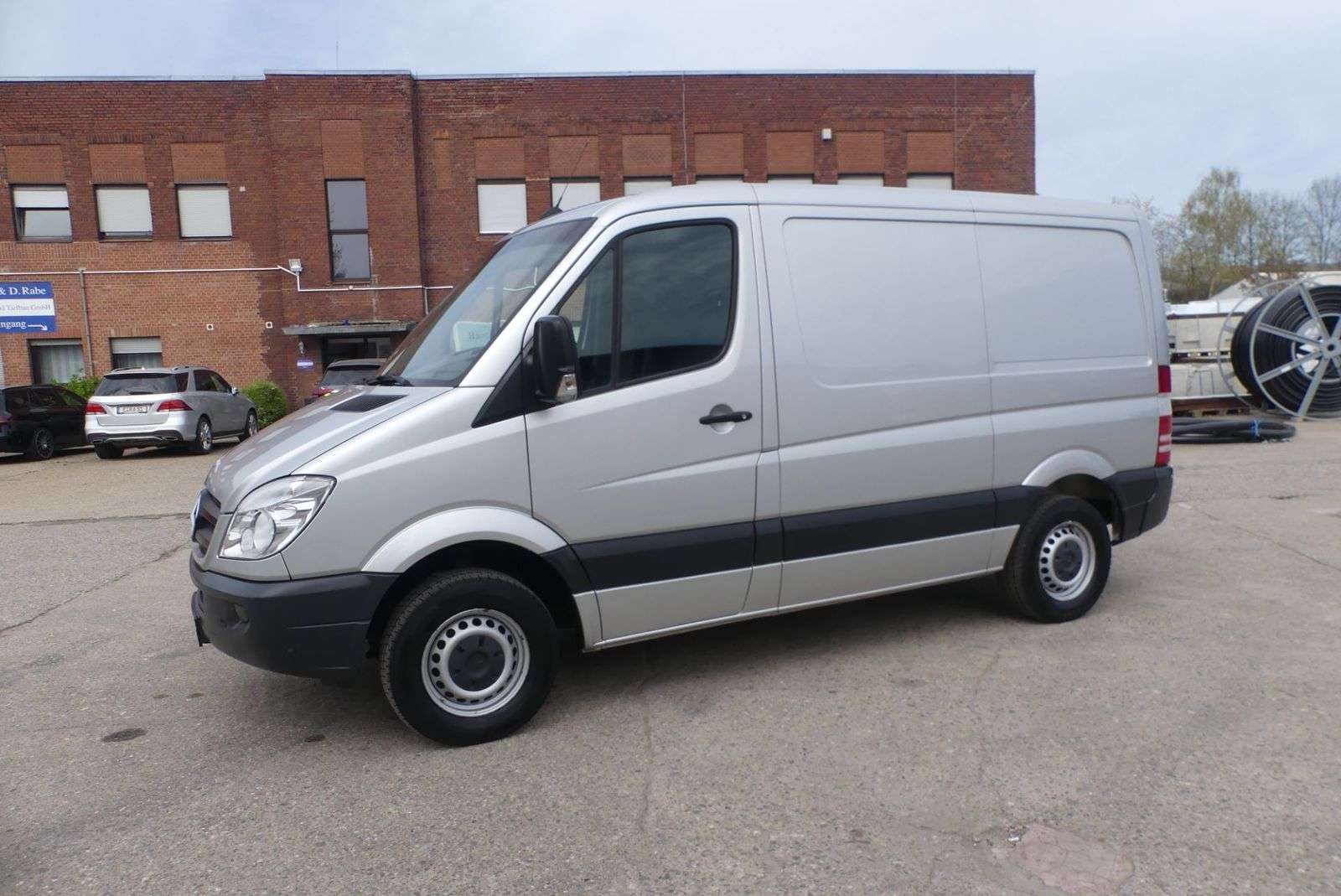 Second hand Mercedes Benz Sprinter 