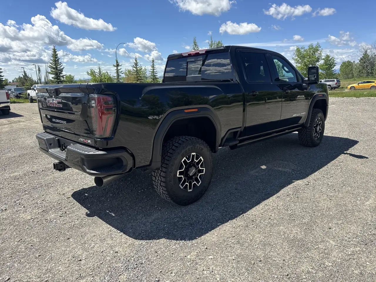 GMC Sierra 2500HD photo GMC Sierra 2500HD