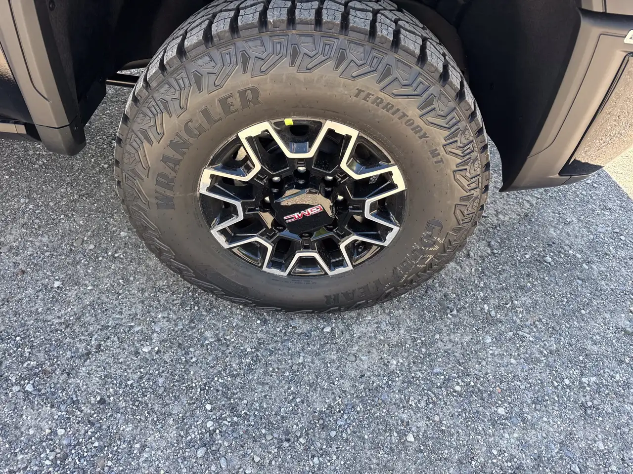 GMC Sierra 2500HD photo GMC Sierra 2500HD
