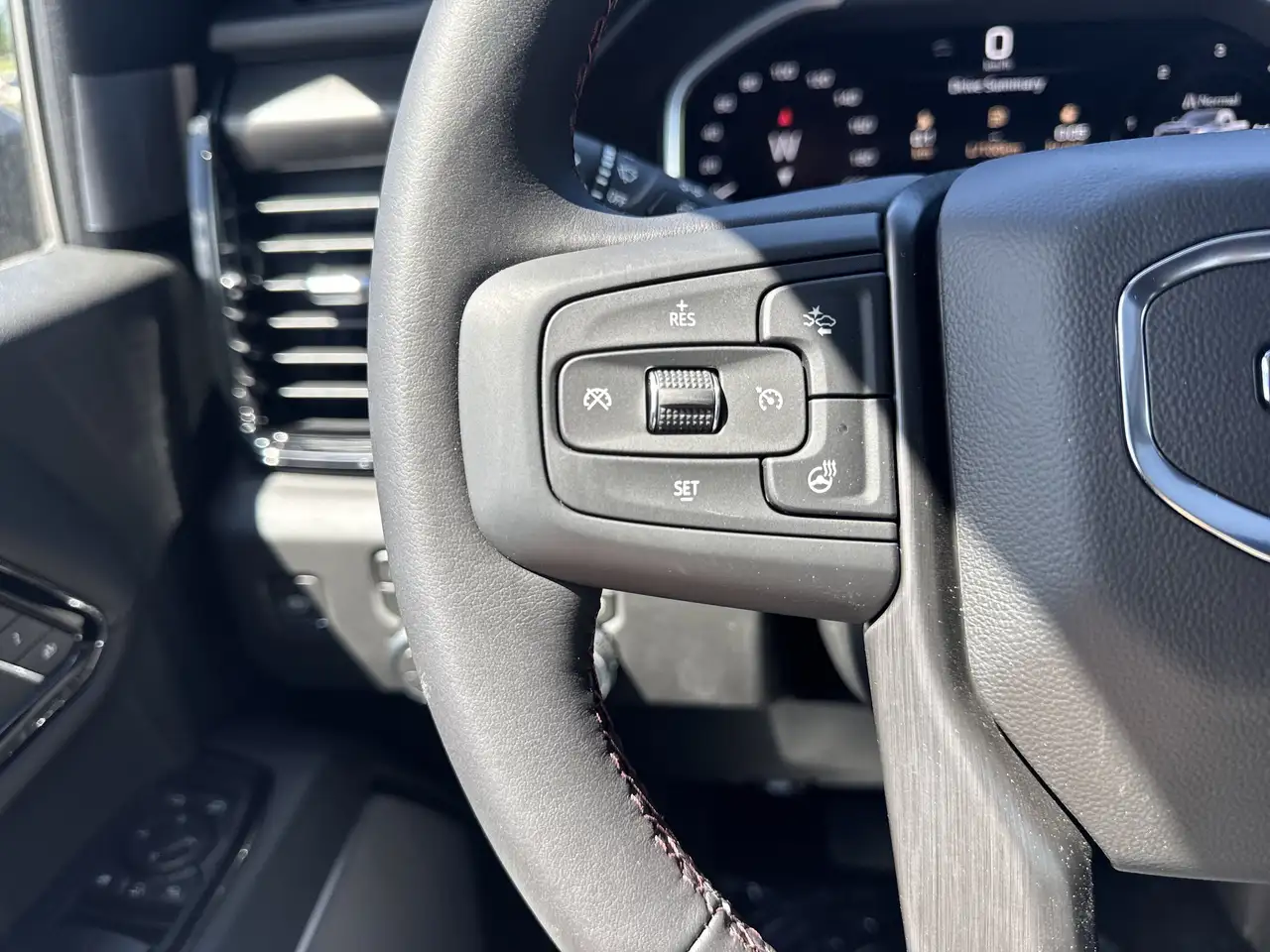 GMC Sierra 2500HD photo GMC Sierra 2500HD