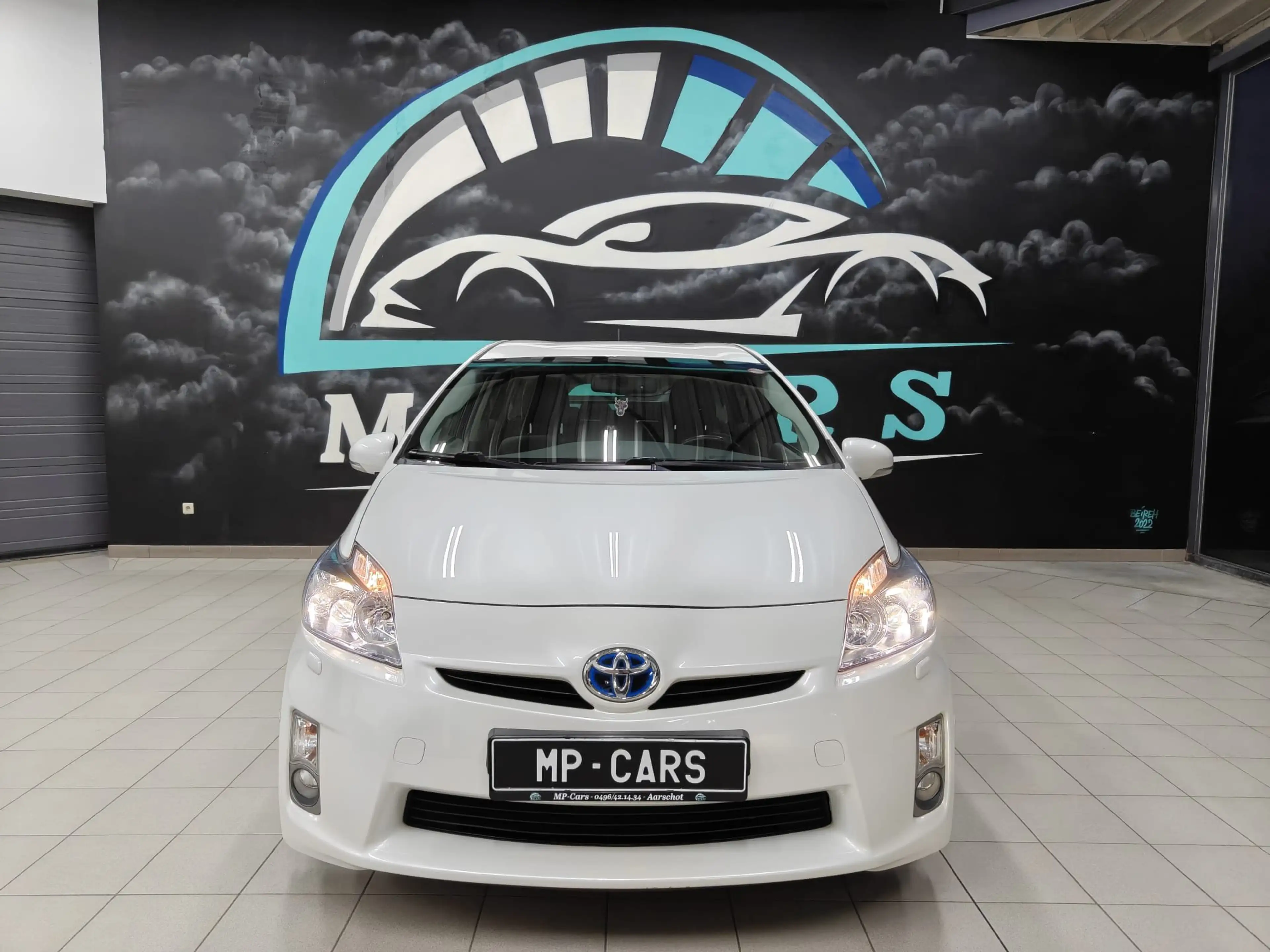 Toyota Prius Prius (Hybrid) Executive — photo 2