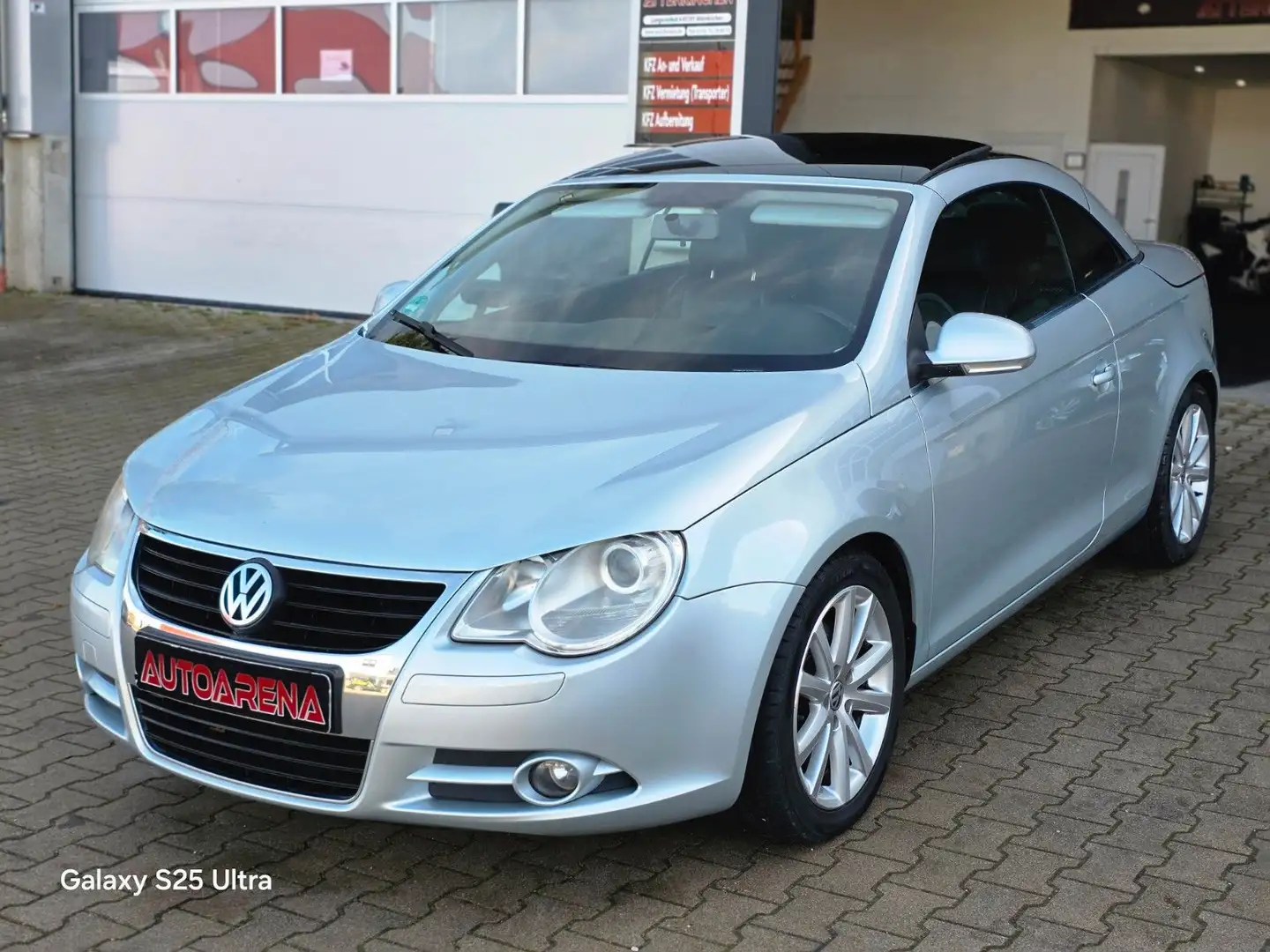 Volkswagen Eos 2.0 Turbo|SHZ|VOLLLEDER|PDC|KLIMAAUTOMATIK Silber - 2