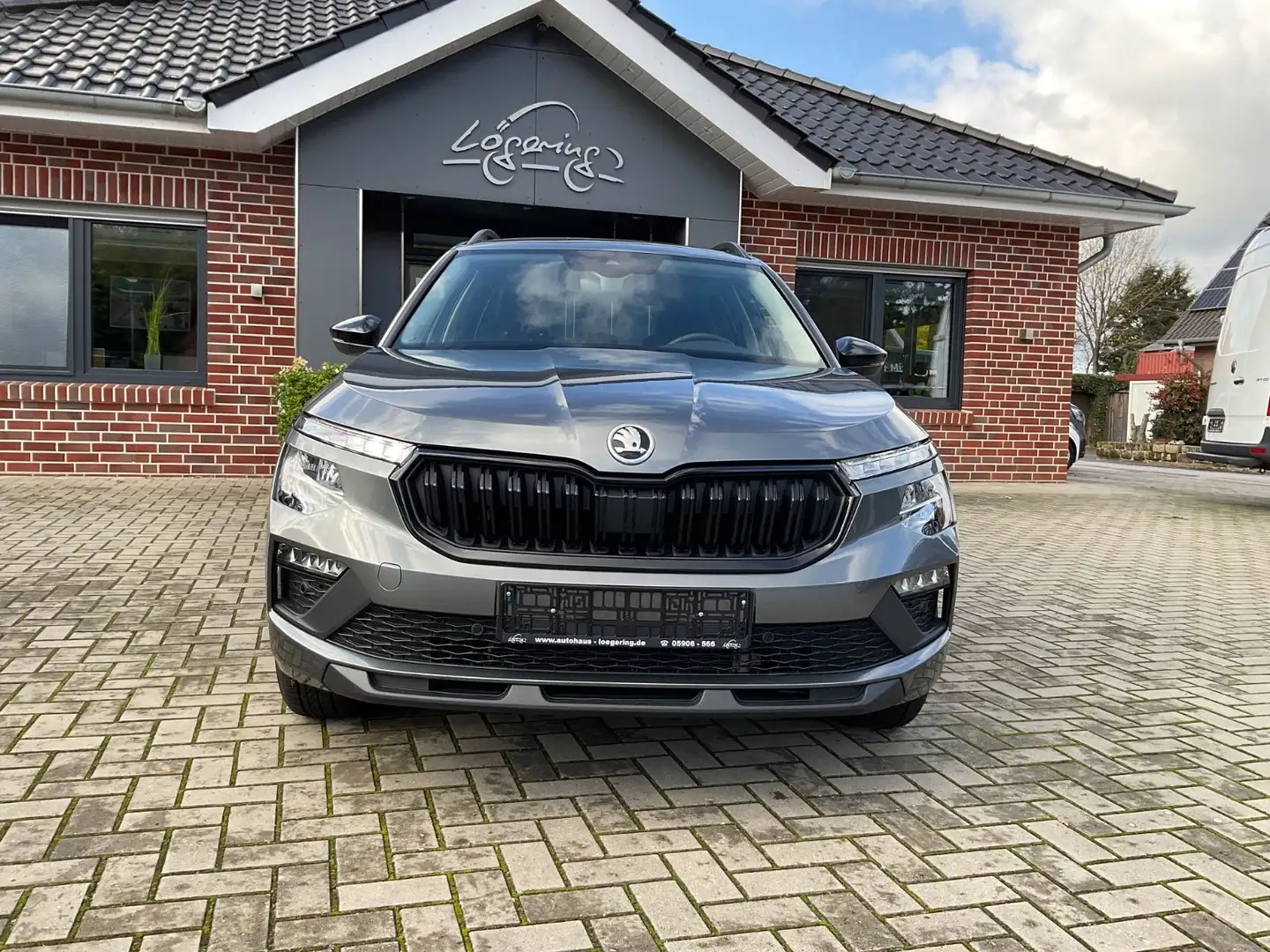 Skoda Kamiq 1.5 TSI DSG,Kamera,LED,Navi,ACC Gris - 2