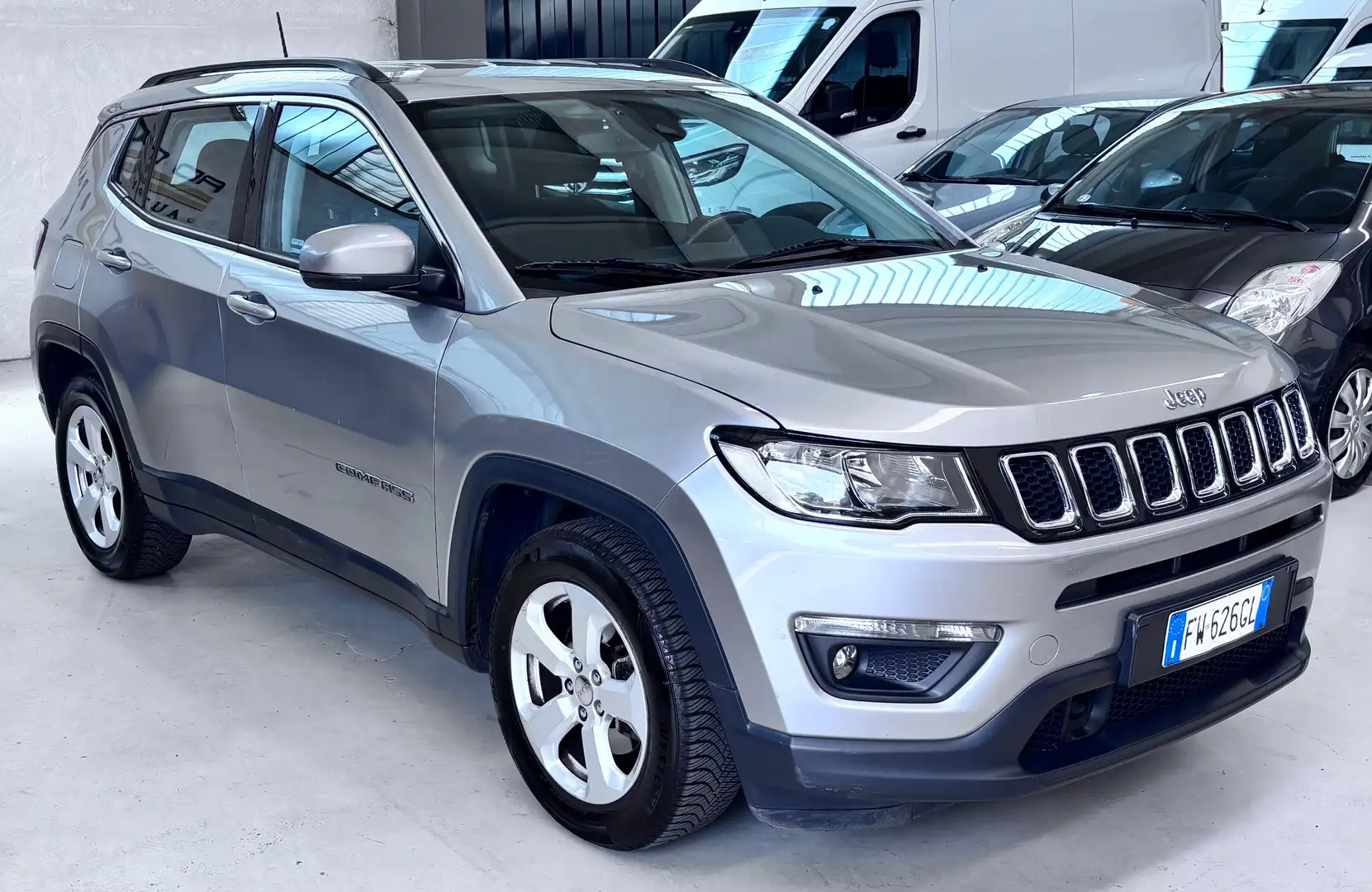 Jeep Compass Distribuzione nuova+Radar+All Season Grigio - 2