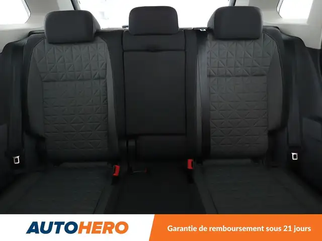 Volkswagen Tiguan view 15