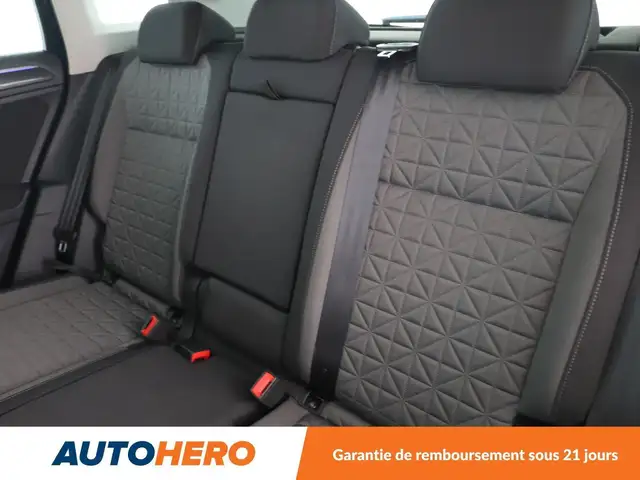 Volkswagen Tiguan view 14