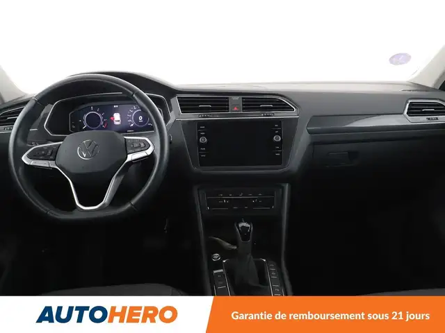 Volkswagen Tiguan view 12
