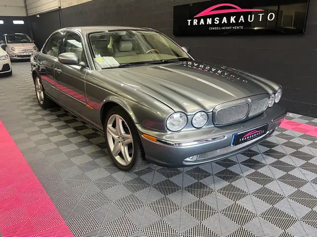 Jaguar XJ8 XJ8 4.2 V8 Executive A