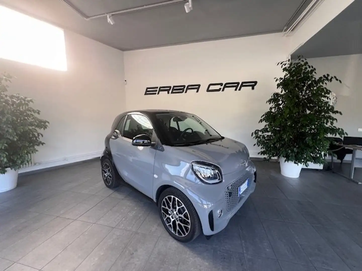 smart forTwo Fortwo III 2020 eq racingrey 22kW Gris - 1