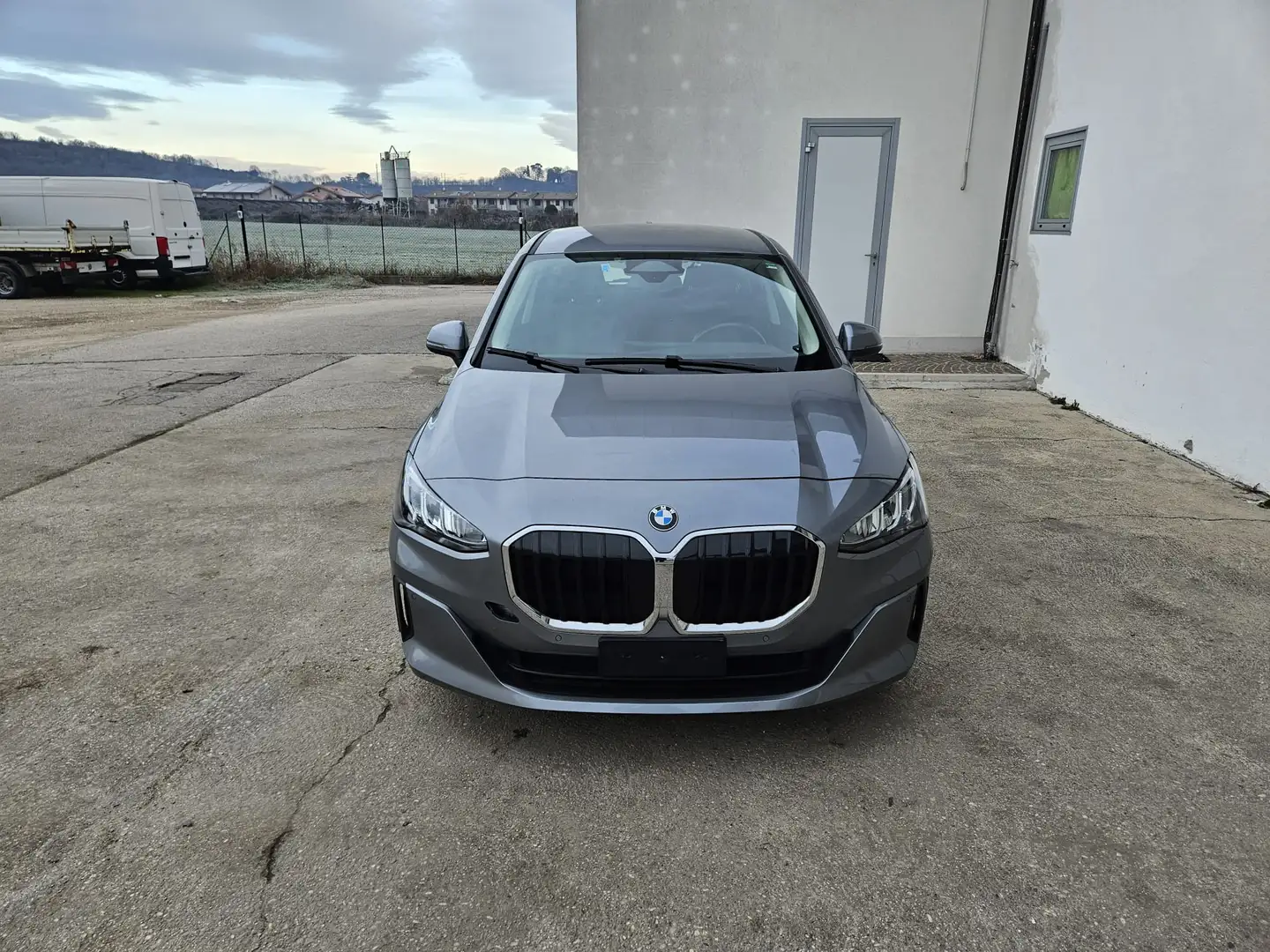 BMW 220 i Active Tourer mhev 48V auto - MOTORE KO Gris - 2
