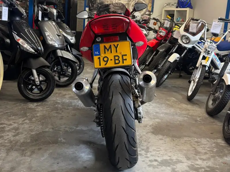 Honda VTR 1000 - foto 4