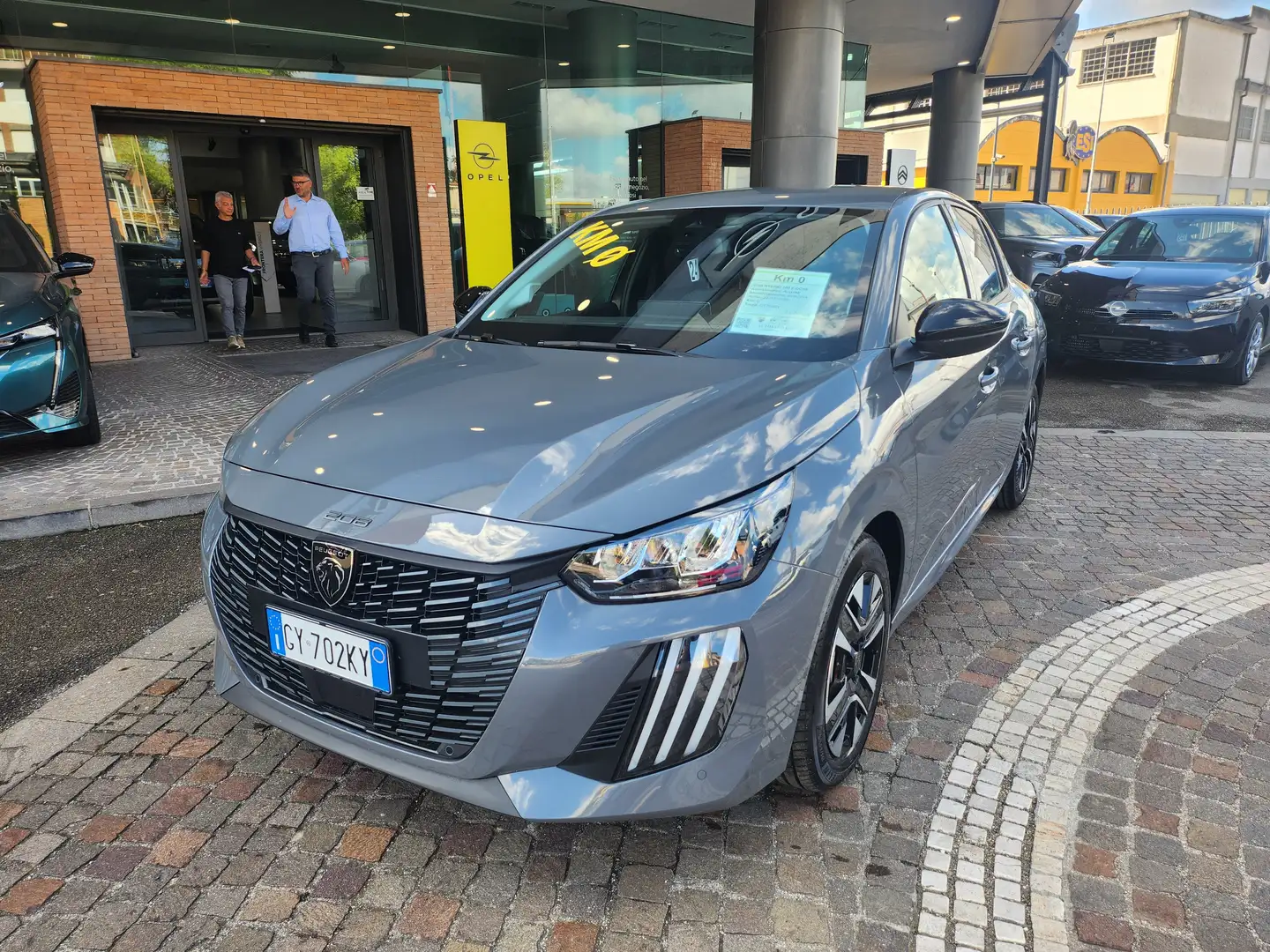 Peugeot 208 208 II  1.2 hybrid Allure 110cv e-dcs 6 Grijs - 1