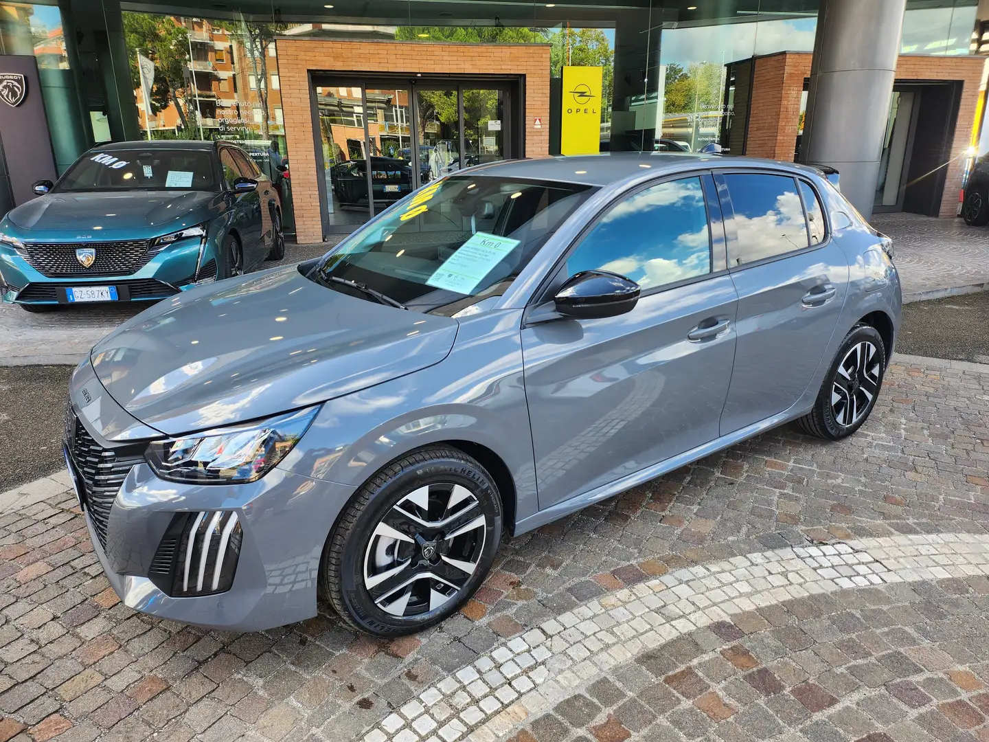 Peugeot 208 208 II  1.2 hybrid Allure 110cv e-dcs 6 Grijs - 2