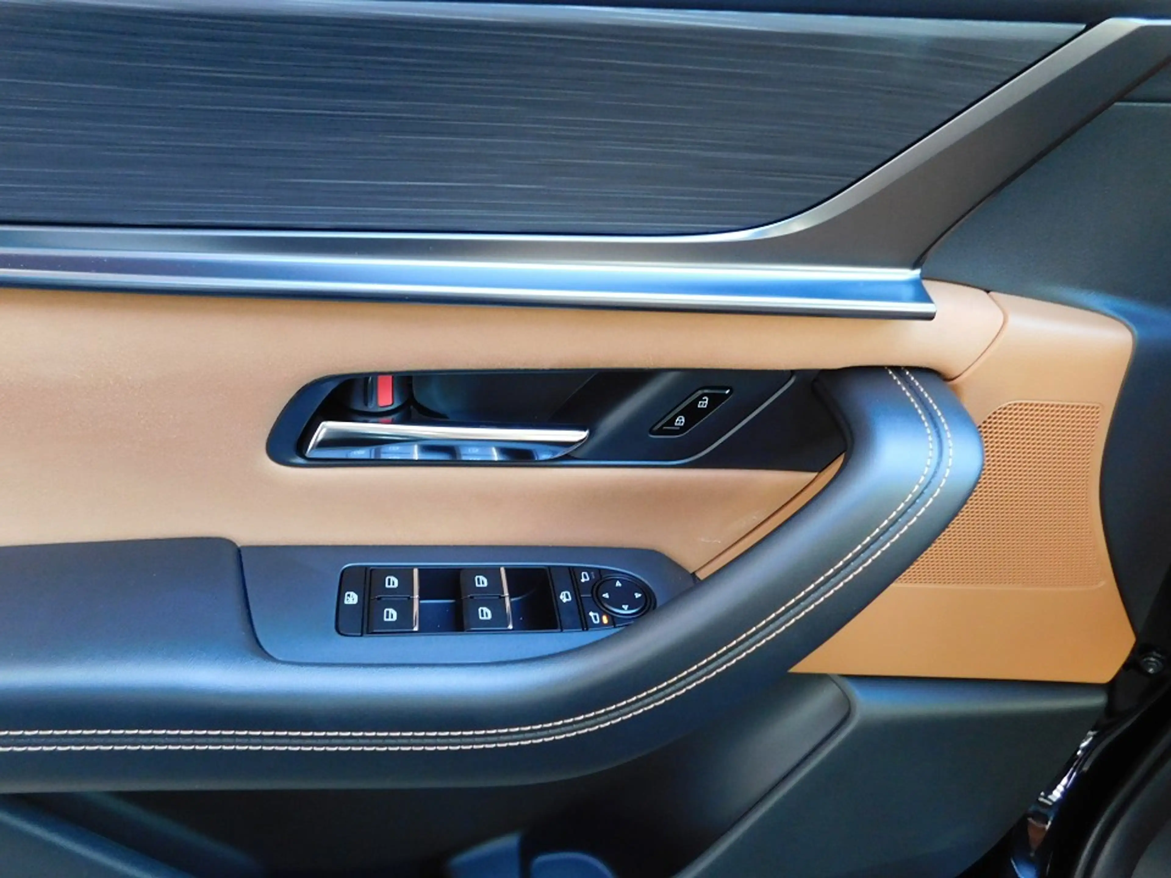 Mazda CX-60 e-SKY-D254 AWD Homura Plus TLOP Leder/Bose/Matrix- — photo 11