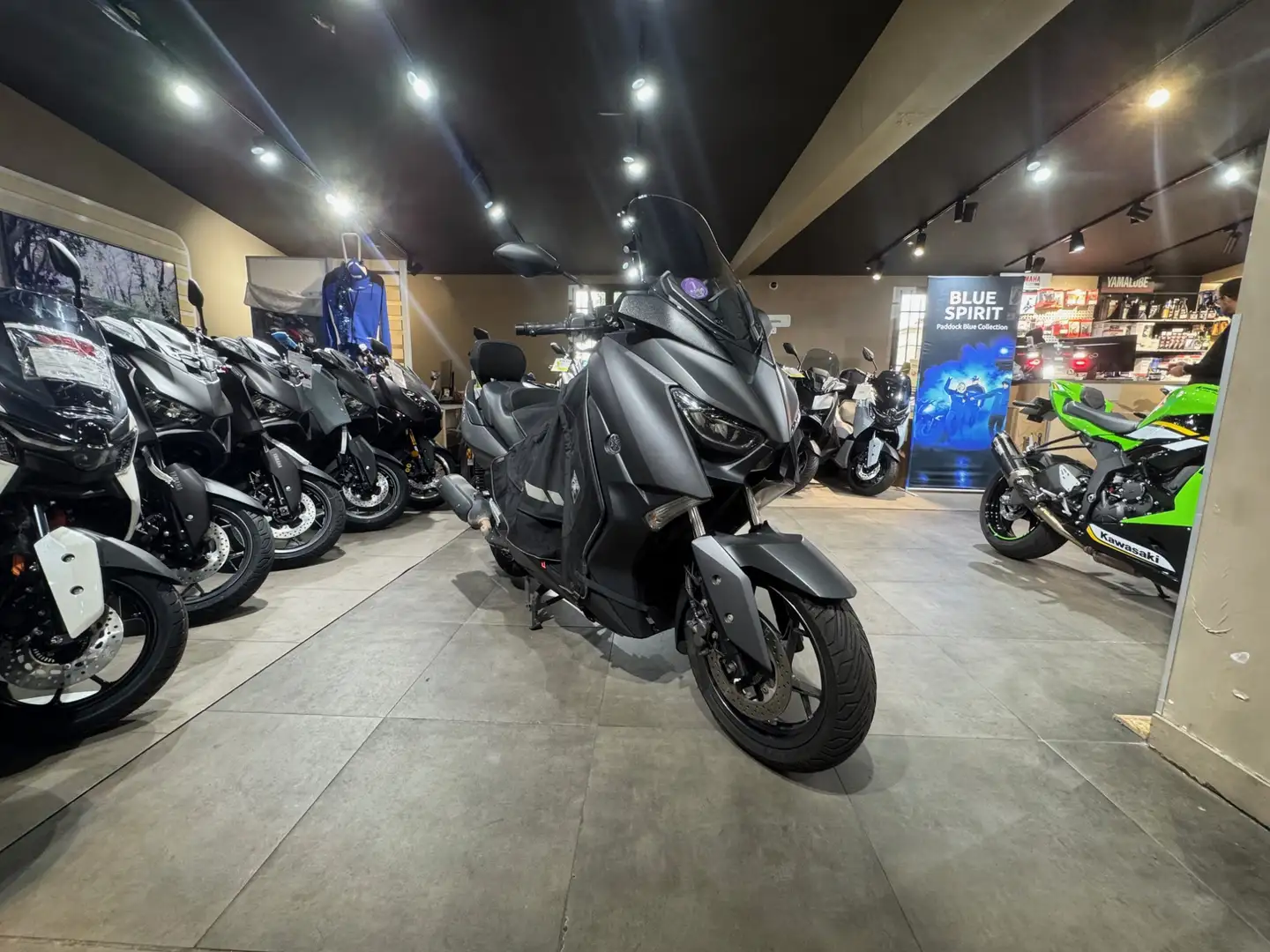 Yamaha X-Max 125 Grau - 2