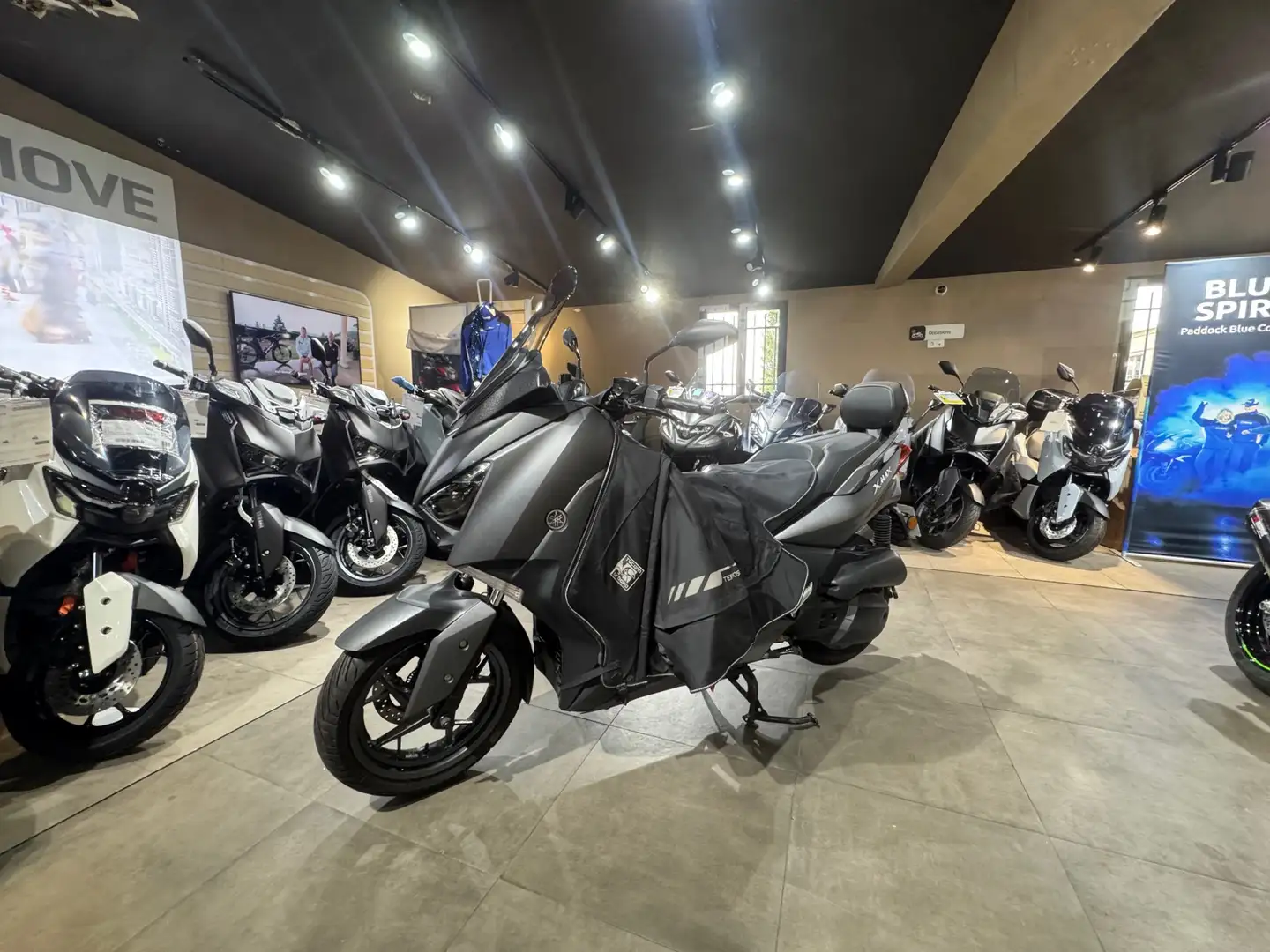 Yamaha X-Max 125 Grau - 1