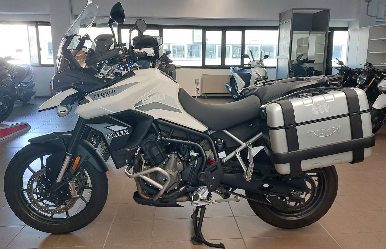 Triumph Tiger 900 GT Pro