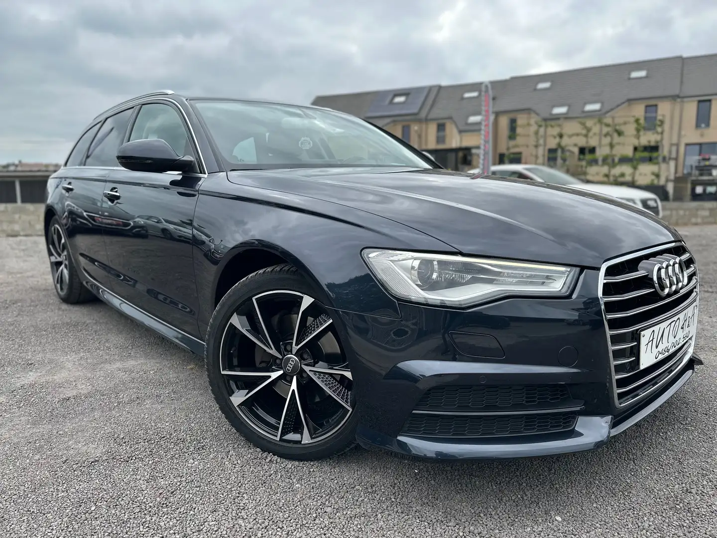 Audi A6 Avant 2.0 TDi ultra S tronic Blauw - 2