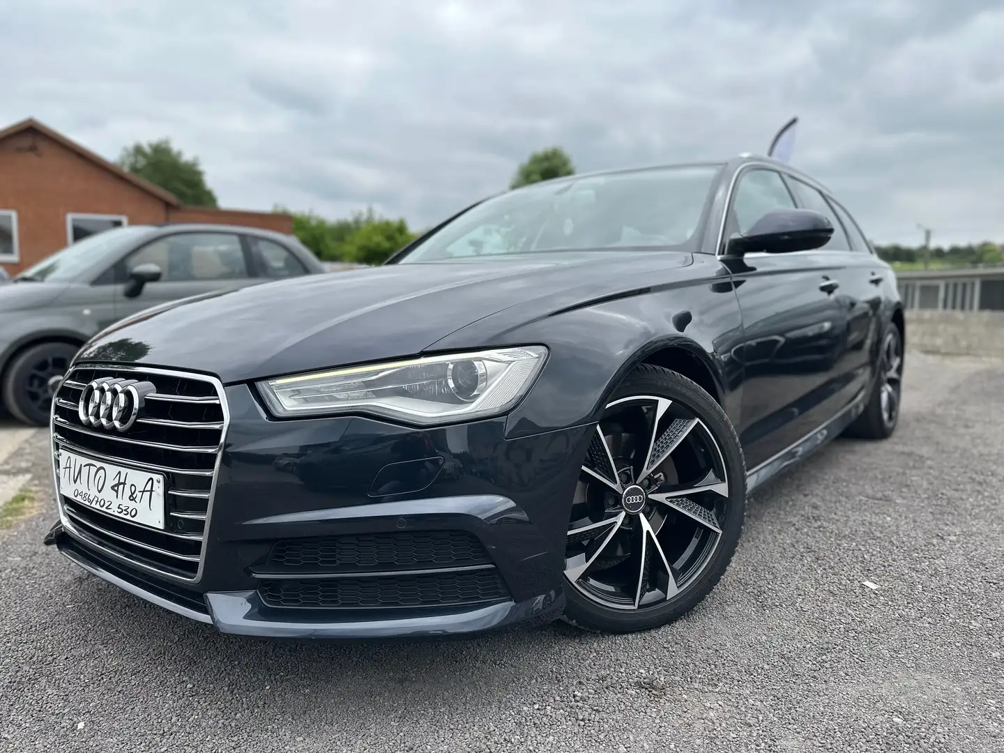 Audi A6 Avant 2.0 TDi ultra S tronic Blauw - 1