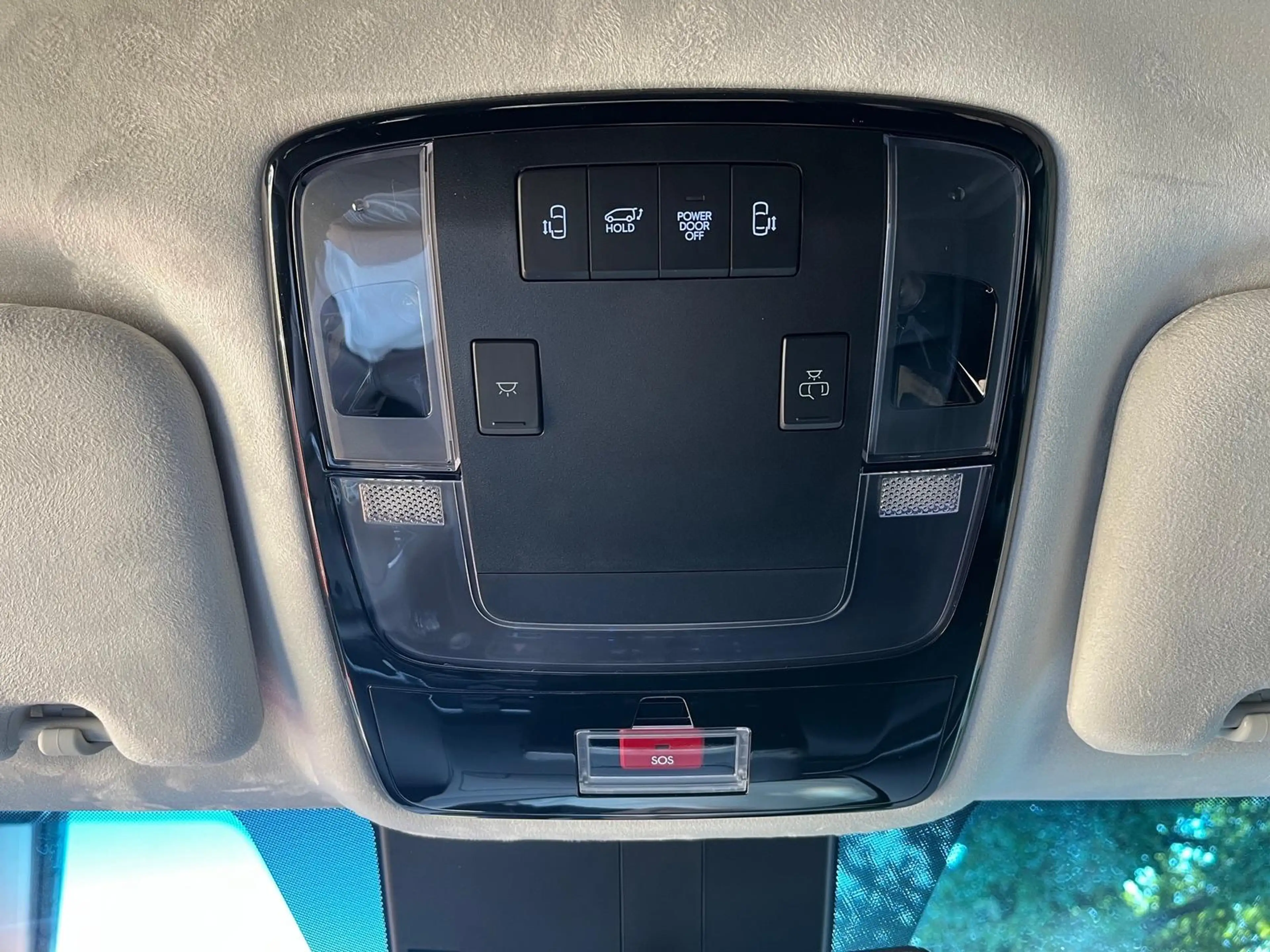 Hyundai STARIA MJ25 1.6 TGDi HEV 7-Sitzer SIGNATURE — photo 14