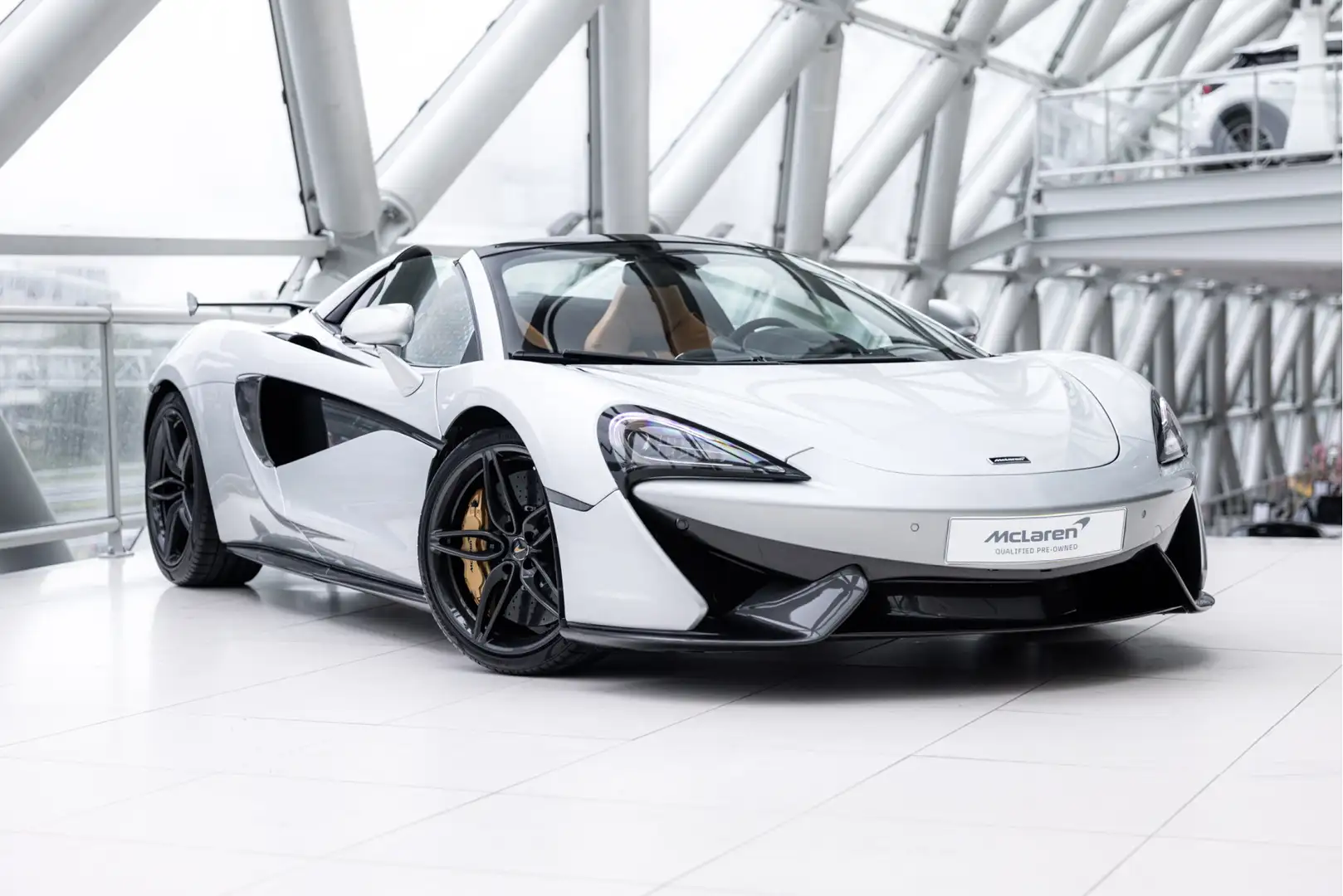 McLaren 570S Spider 3.8 V8 | MSO High Downforce Kit | Sadle tan Grau - 1