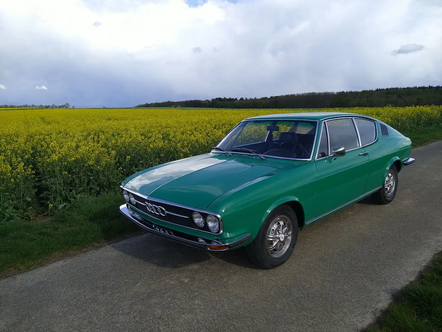 Audi 100 Coupe S aus 1971 mit 115 PS Green - 1
