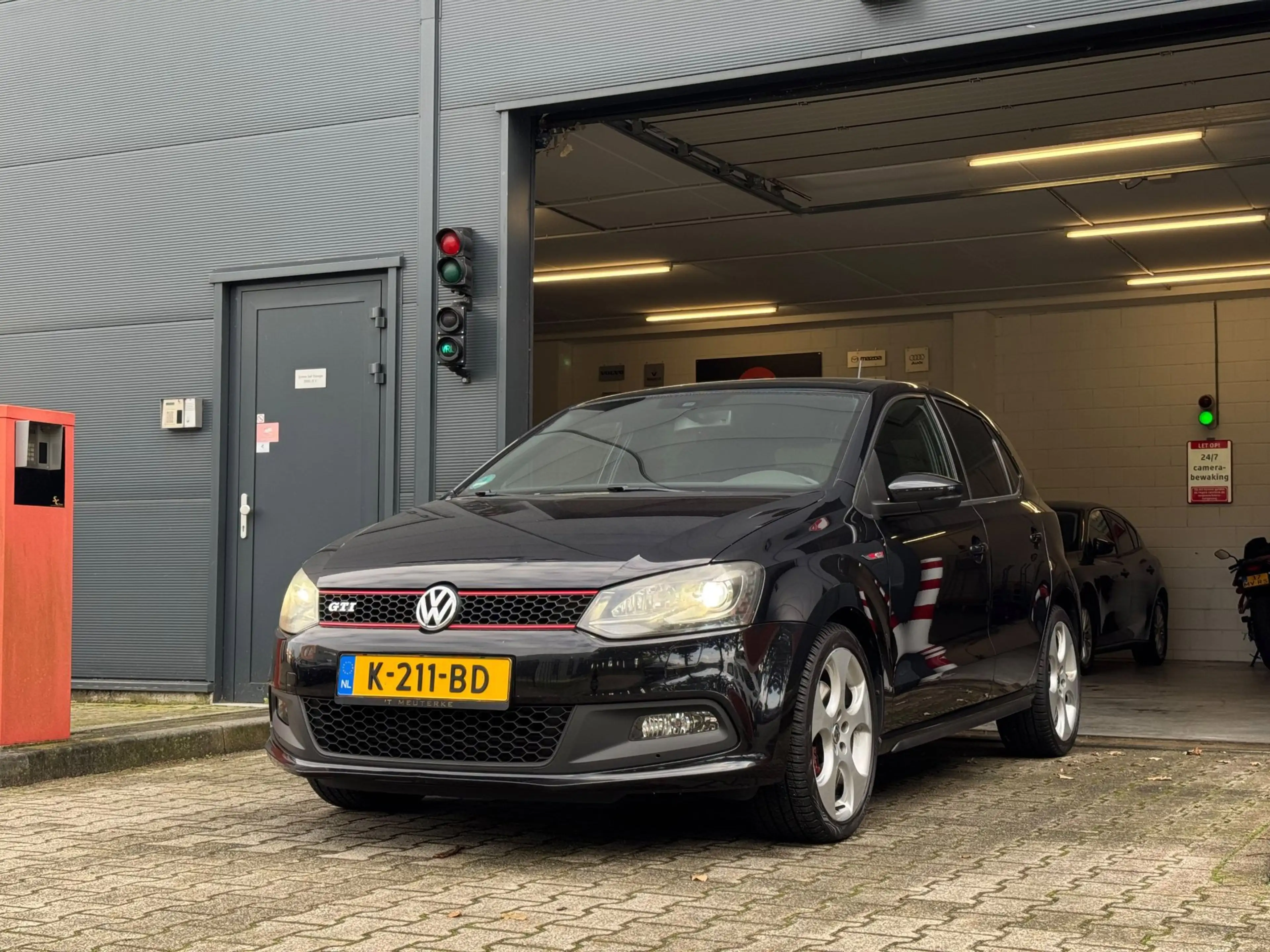 Volkswagen Polo GTI 1.4 TSI / PANO / XENON / STOELVERW. / CRUISE / CLI — photo 13